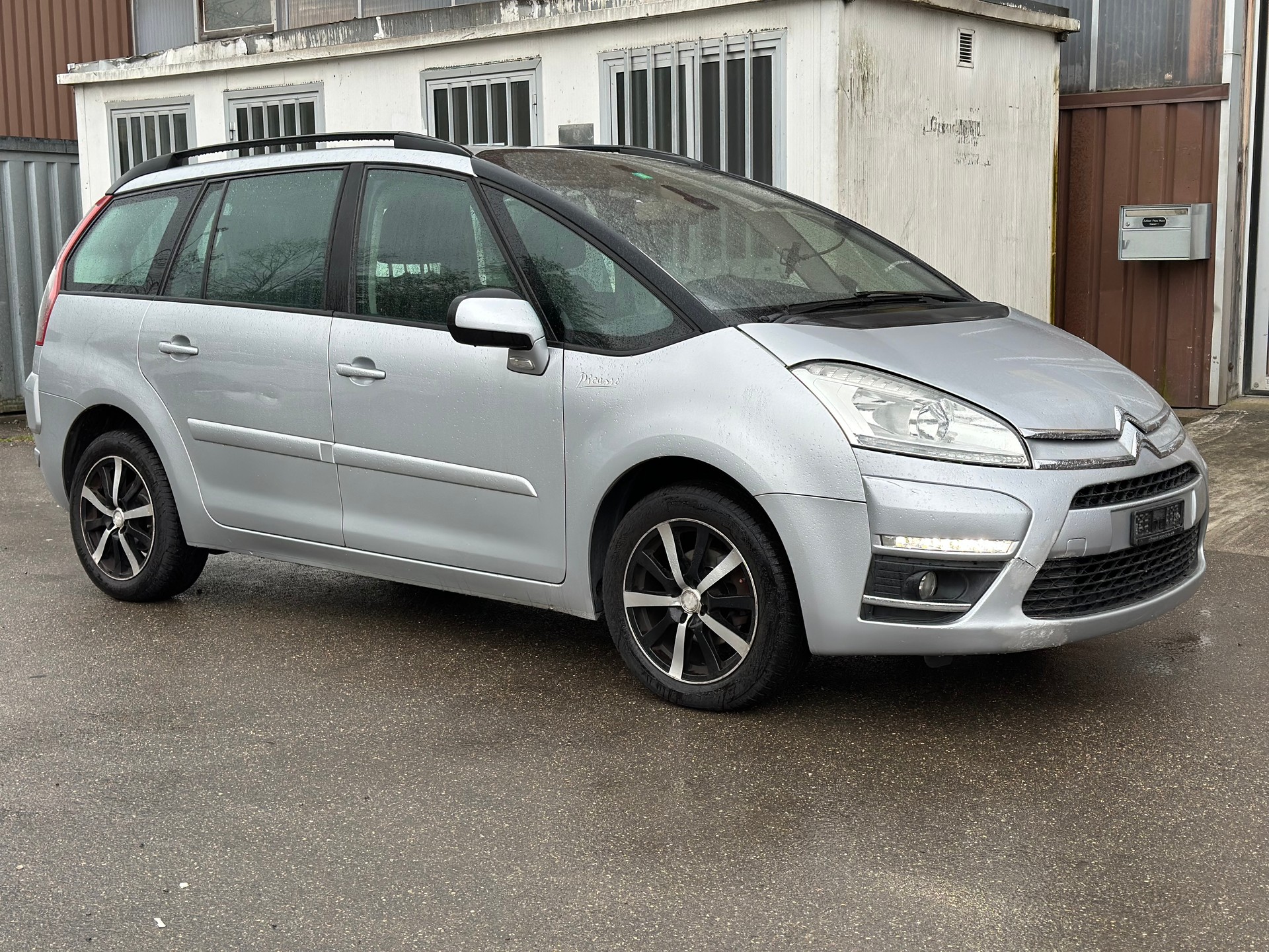 CITROEN Grand C4 Picasso 1.6 HDI 16V Séduction EGS6-image-1