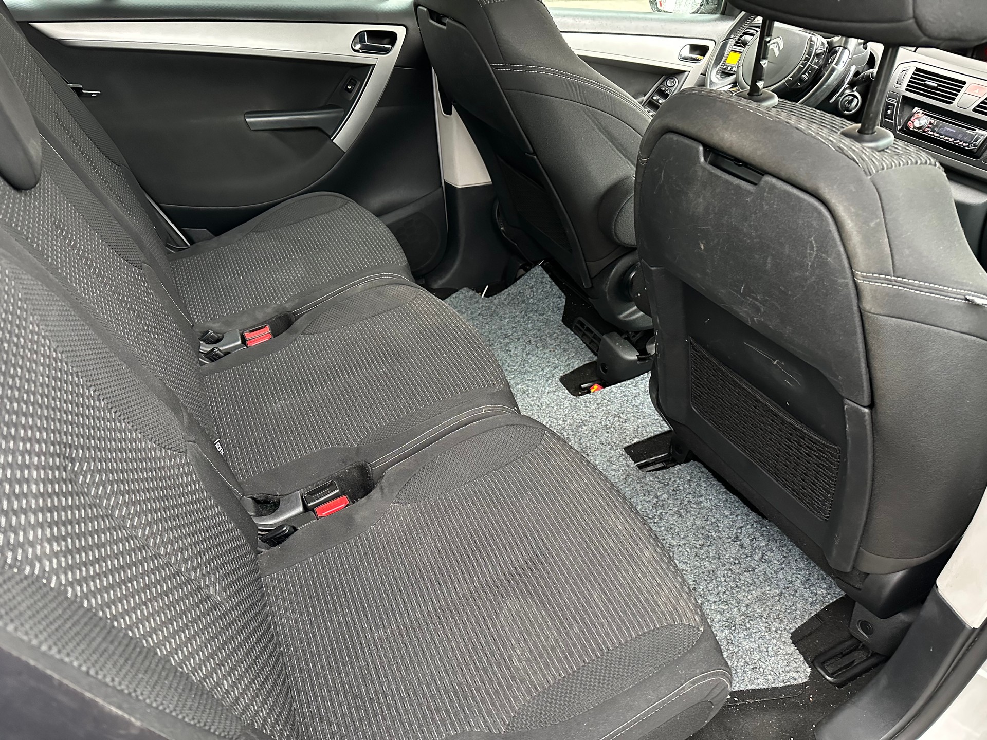 CITROEN Grand C4 Picasso 1.6 HDI 16V Séduction EGS6-image-12