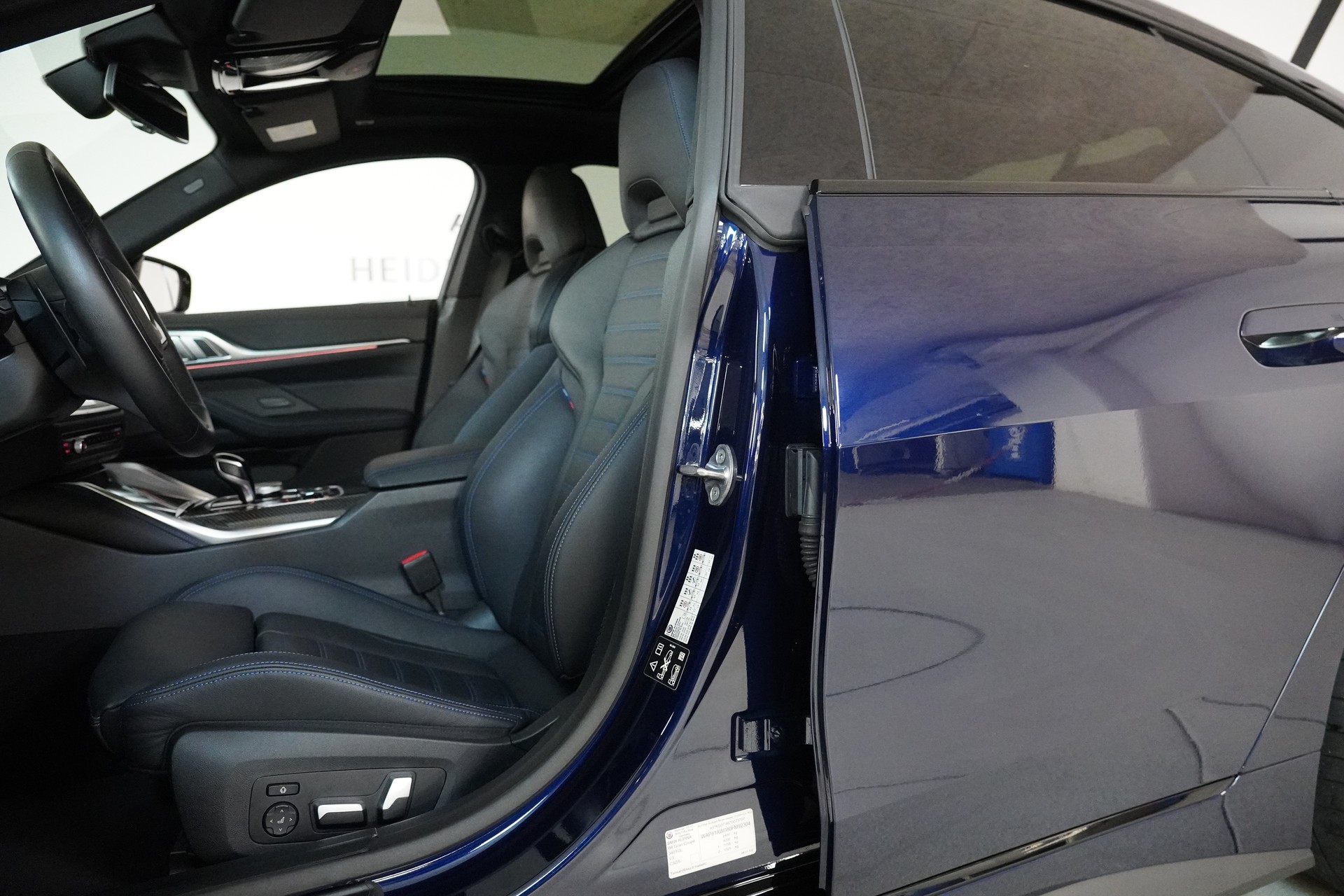 BMW-ALPINA B4 Gran Coupé 3.0 xDrive S-Tronic-image-10