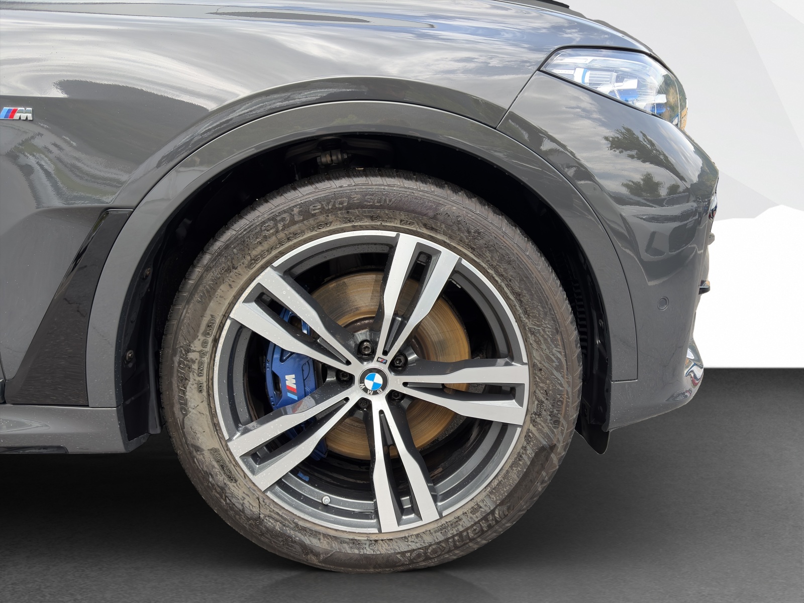 BMW X7 40d xDrive-image-24
