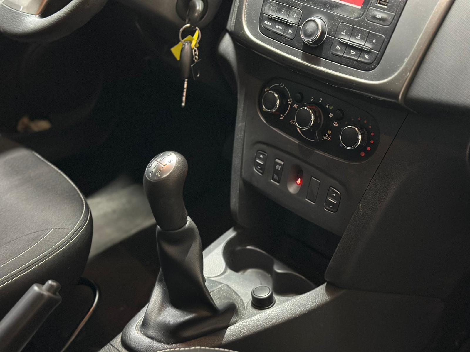 DACIA Logan MCV 0.9 Lauréate-image-8