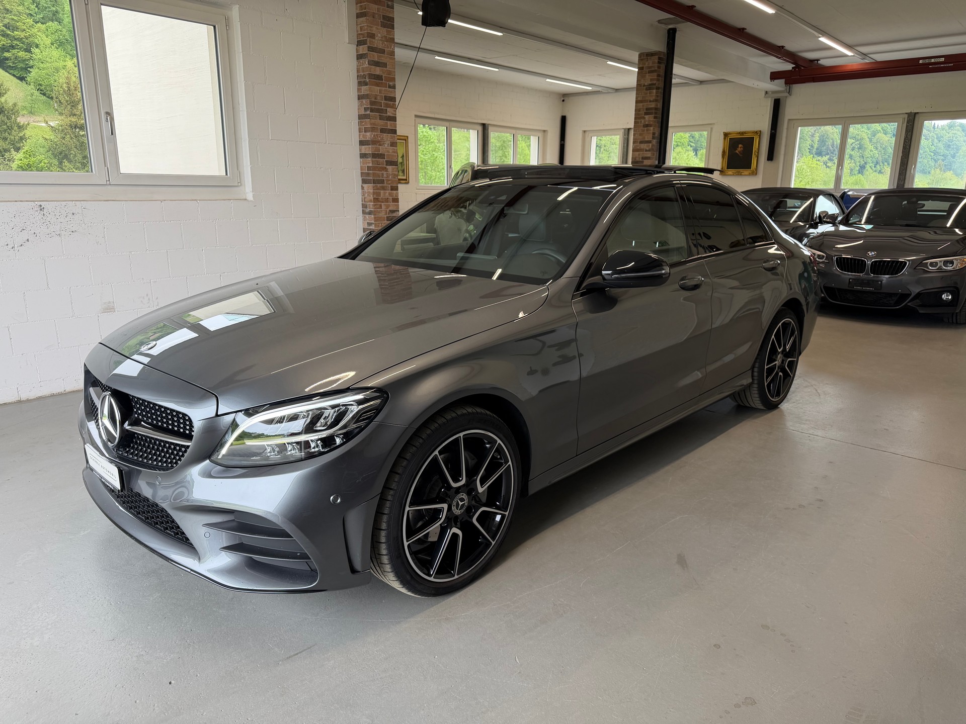 MERCEDES-BENZ C 200 Swiss Star AMG Line 4Matic 9G-Tronic-image-0