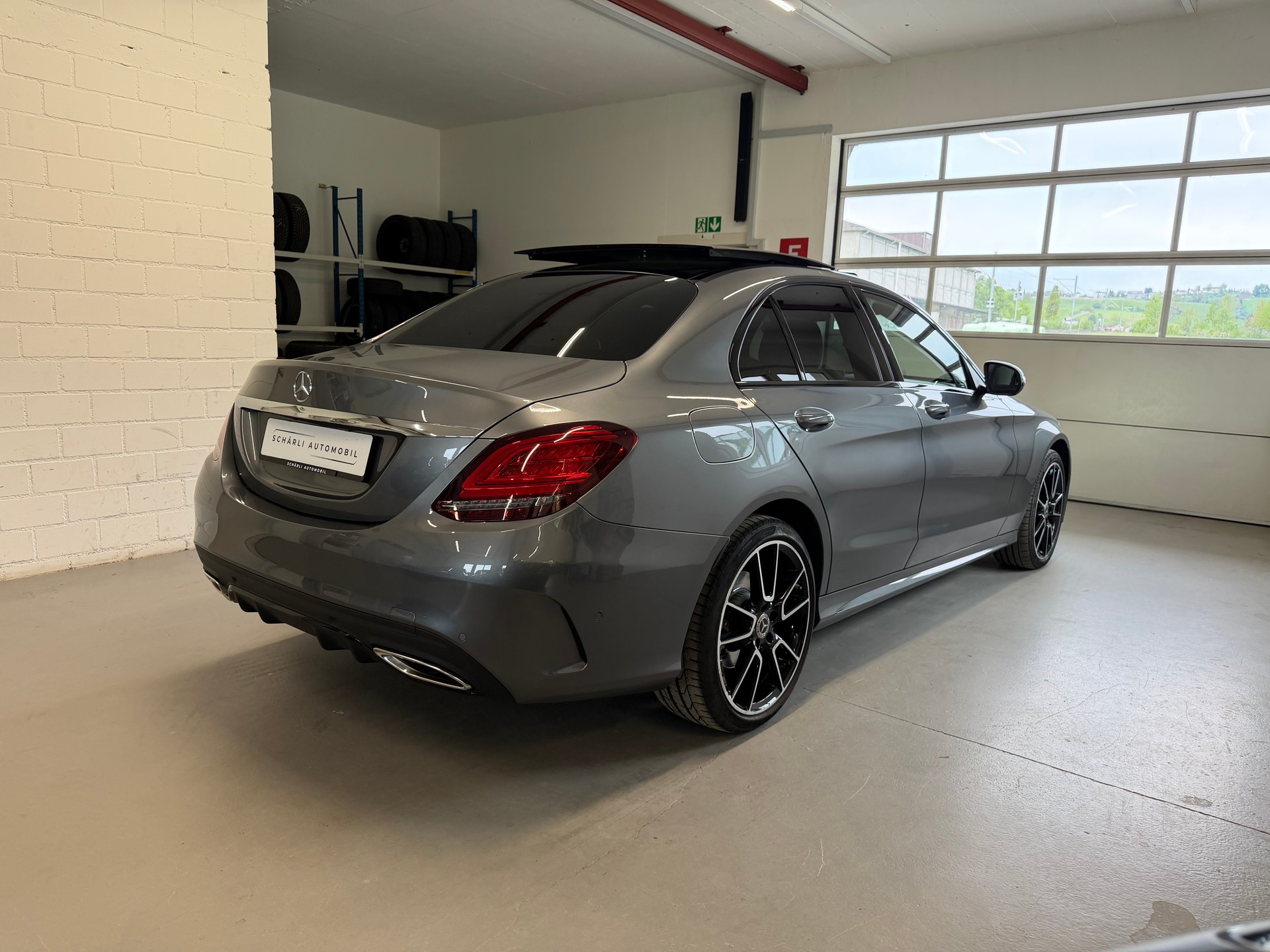 MERCEDES-BENZ C 200 Swiss Star AMG Line 4Matic 9G-Tronic-image-8