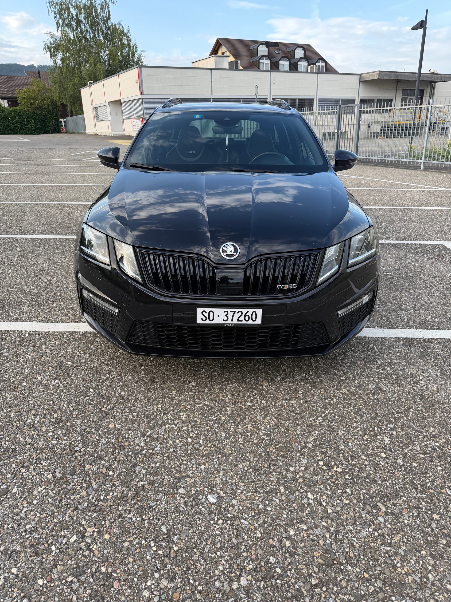 SKODA 2.0 TSI 245 RS-image-2
