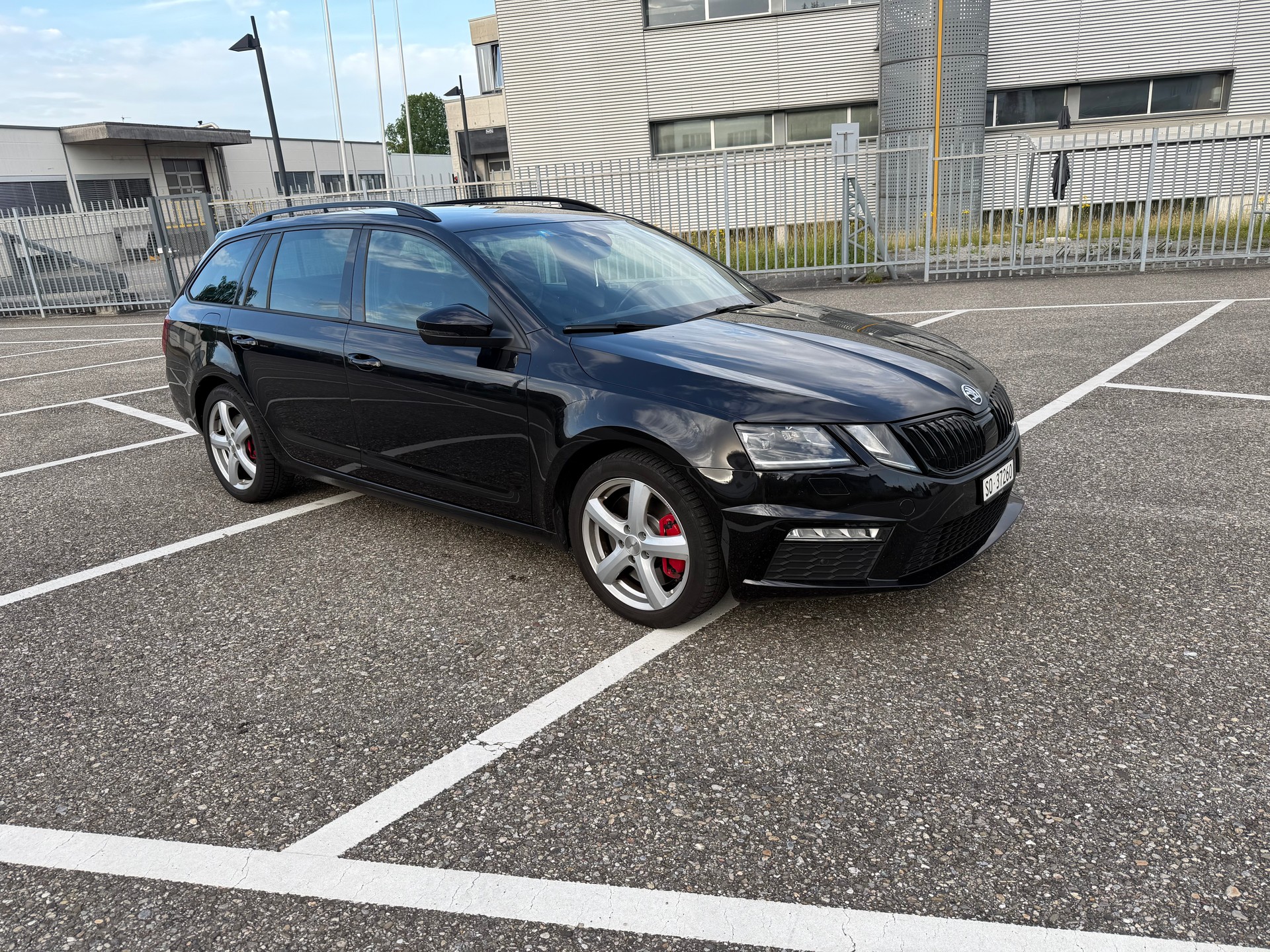 SKODA 2.0 TSI 245 RS-image-0