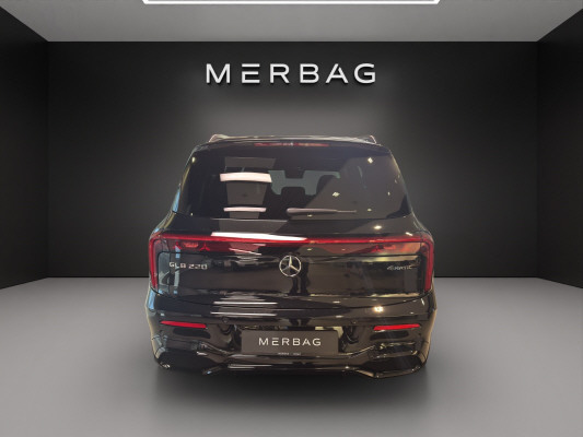 MERCEDES-BENZ GLB 220 4Matic 8G-Tronic-image-3