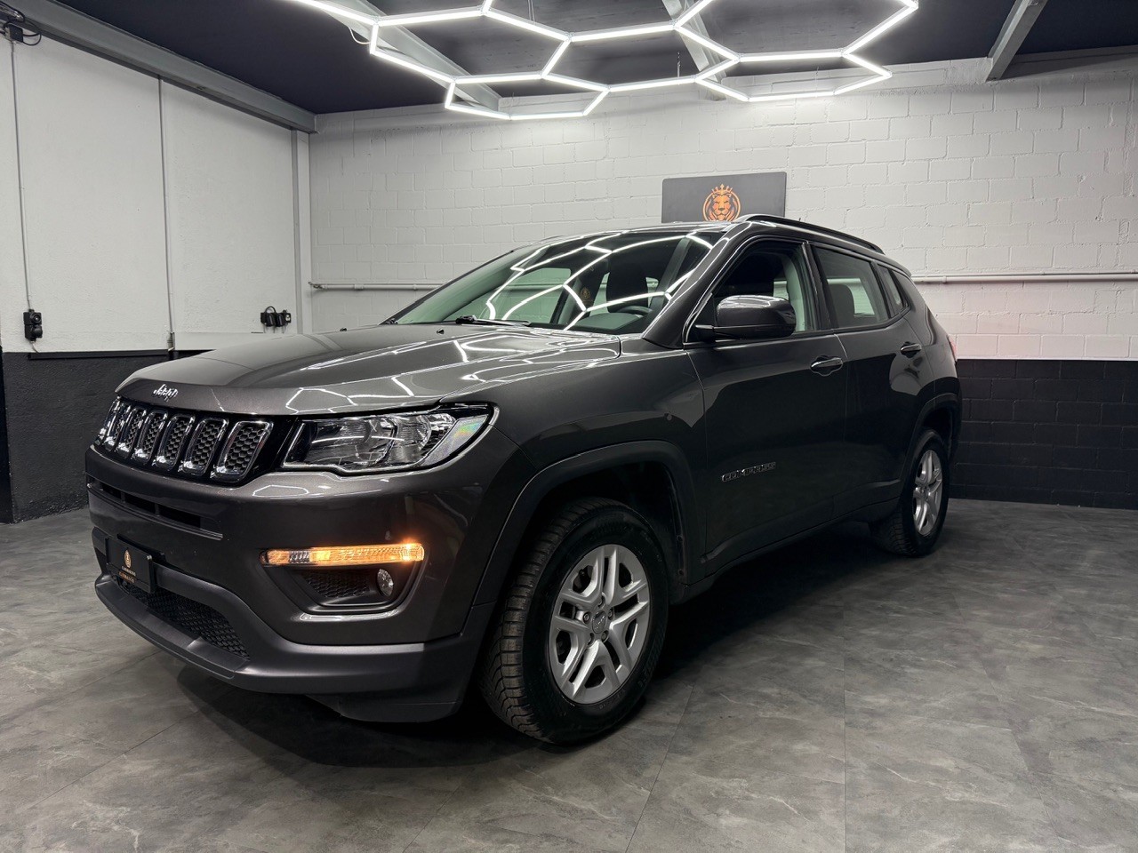 JEEP Compass 2.0CRD Longtitude AWD 9ATX-image-2