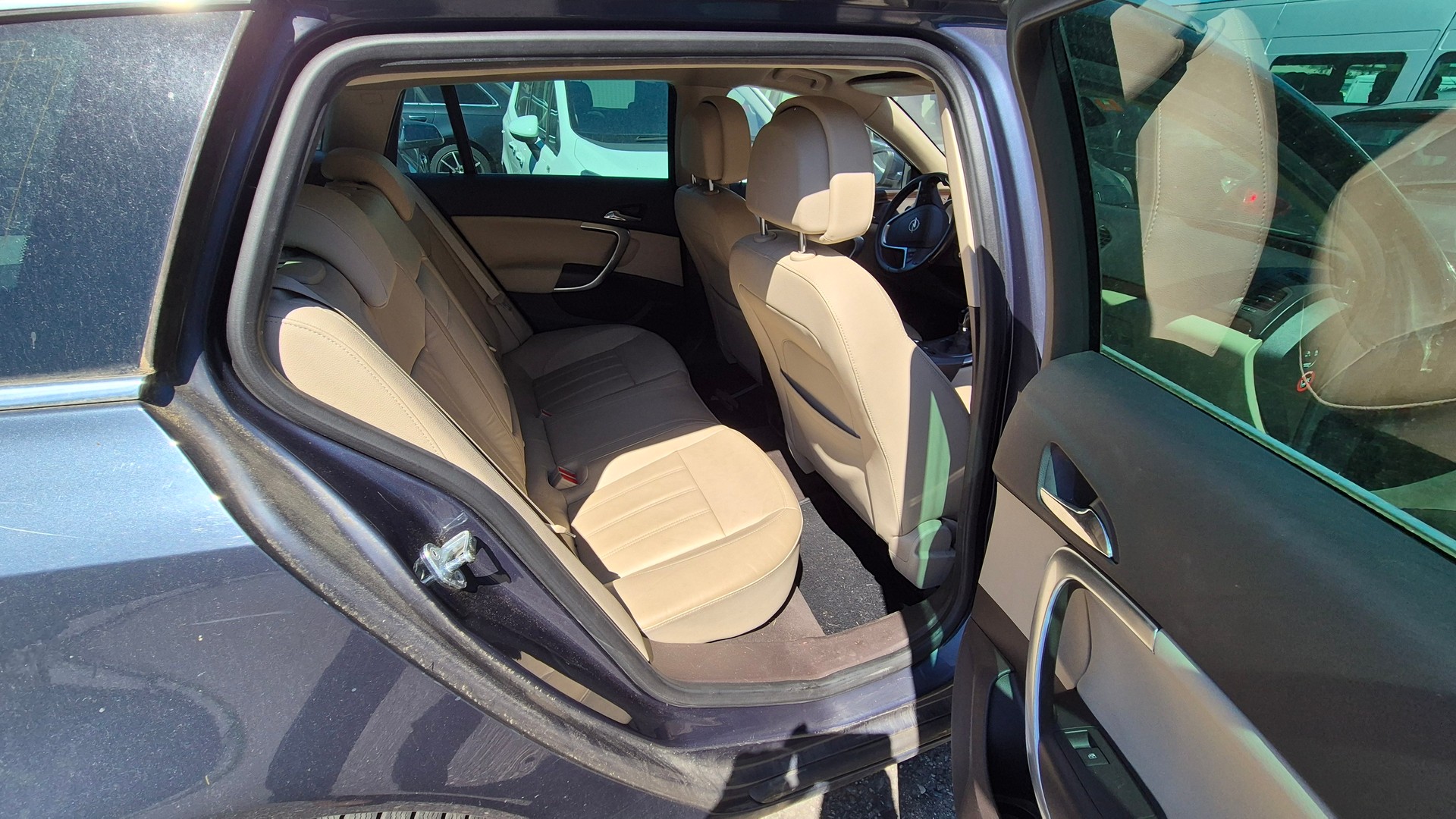 OPEL Insignia Sports Tourer 2.0 Turbo Sport 4WD-image-4