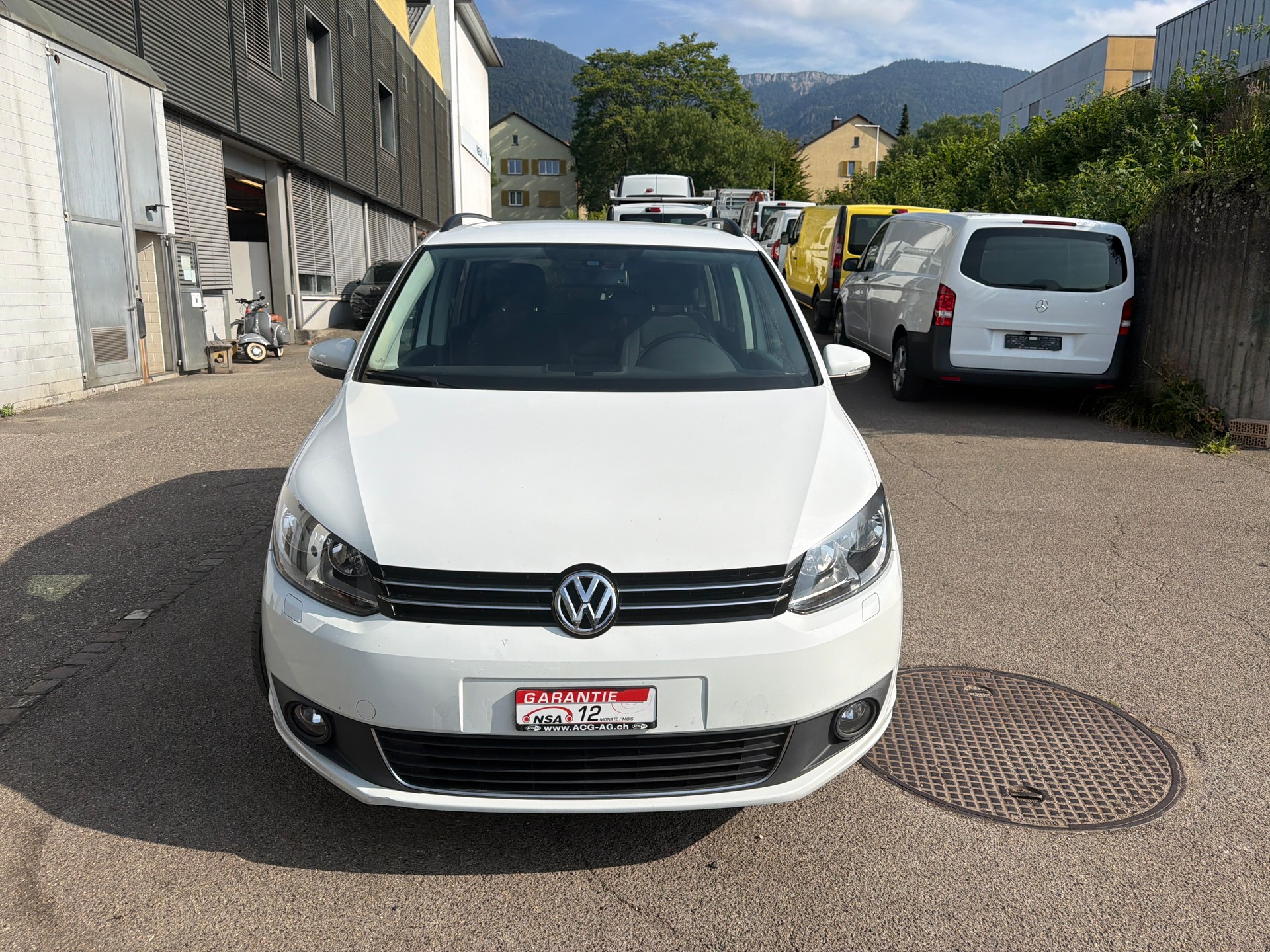 VW Touran 2.0 TDI BMT Comfortline DSG * Navigation * Klima-auto * PDC H * Tempomat * Frisch Ab MFK-image-1