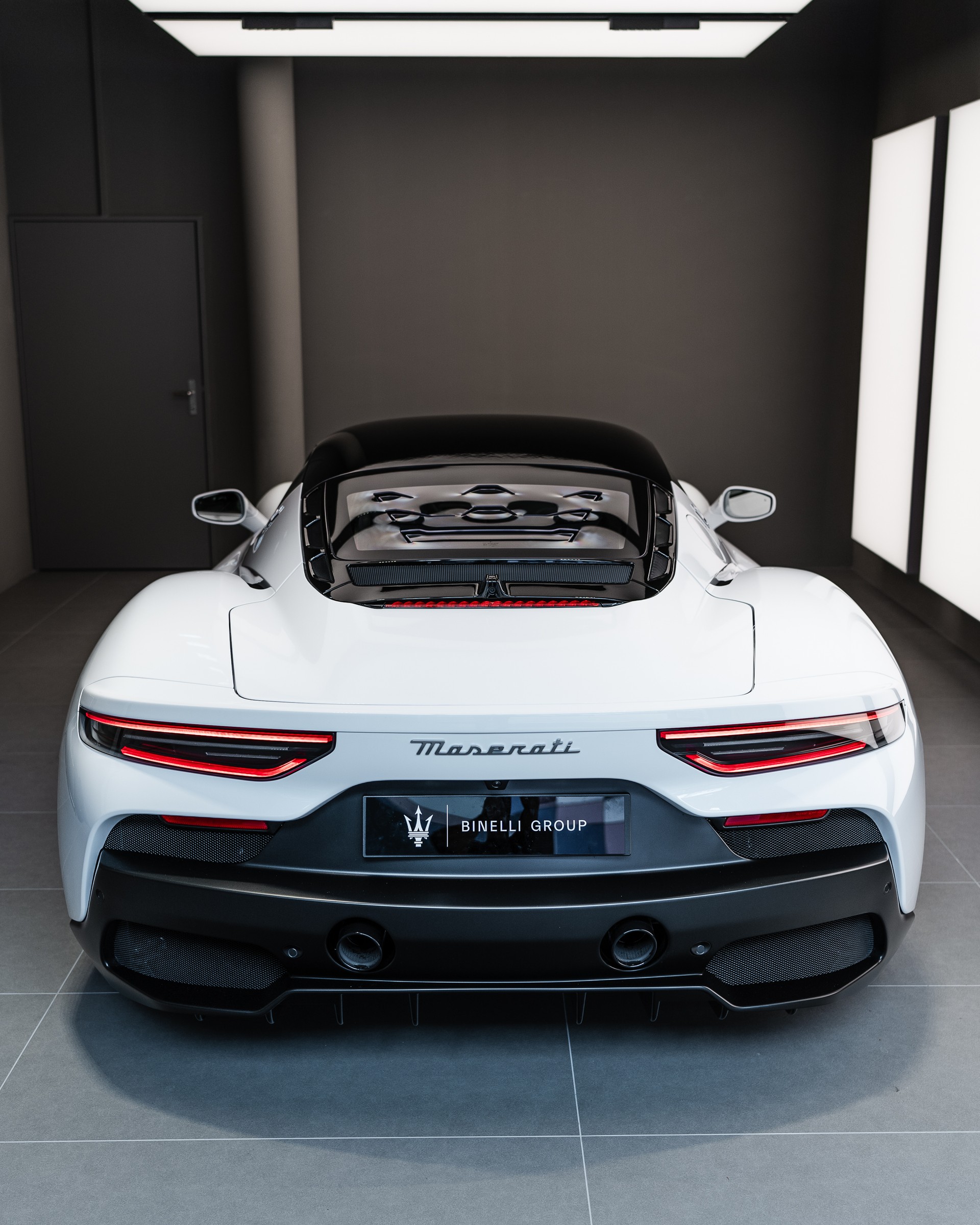 MASERATI MC20 - Bianco Pastello - FUORISERIE-image-6