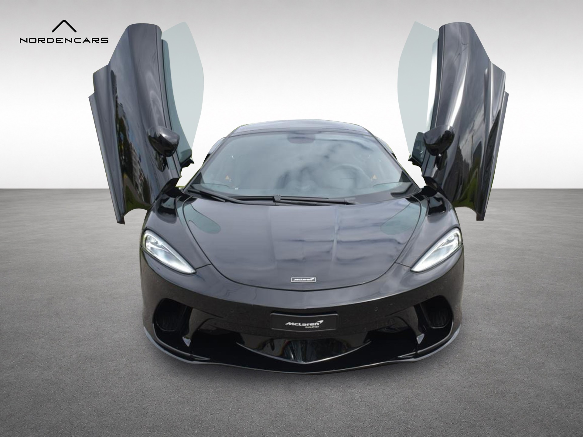 McLAREN GT-image-9