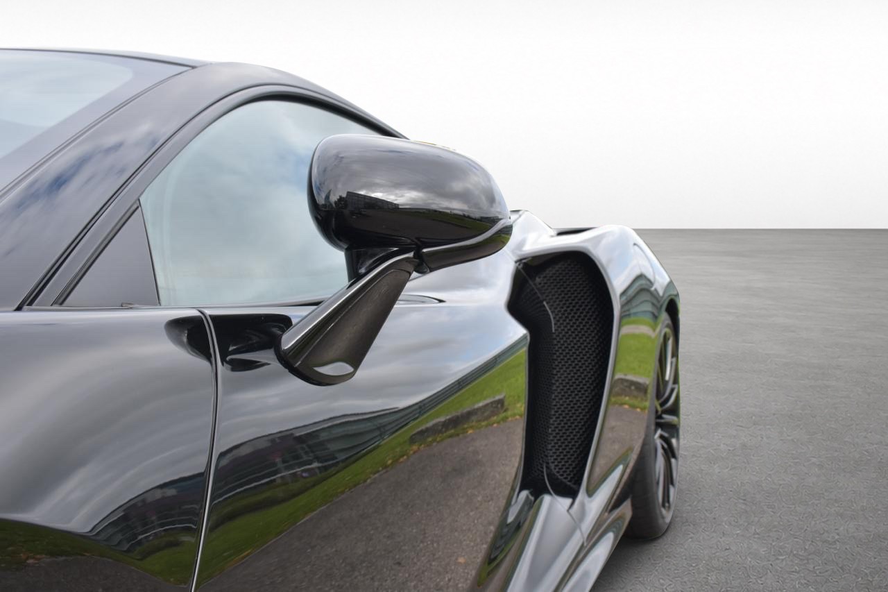McLAREN GT-image-15