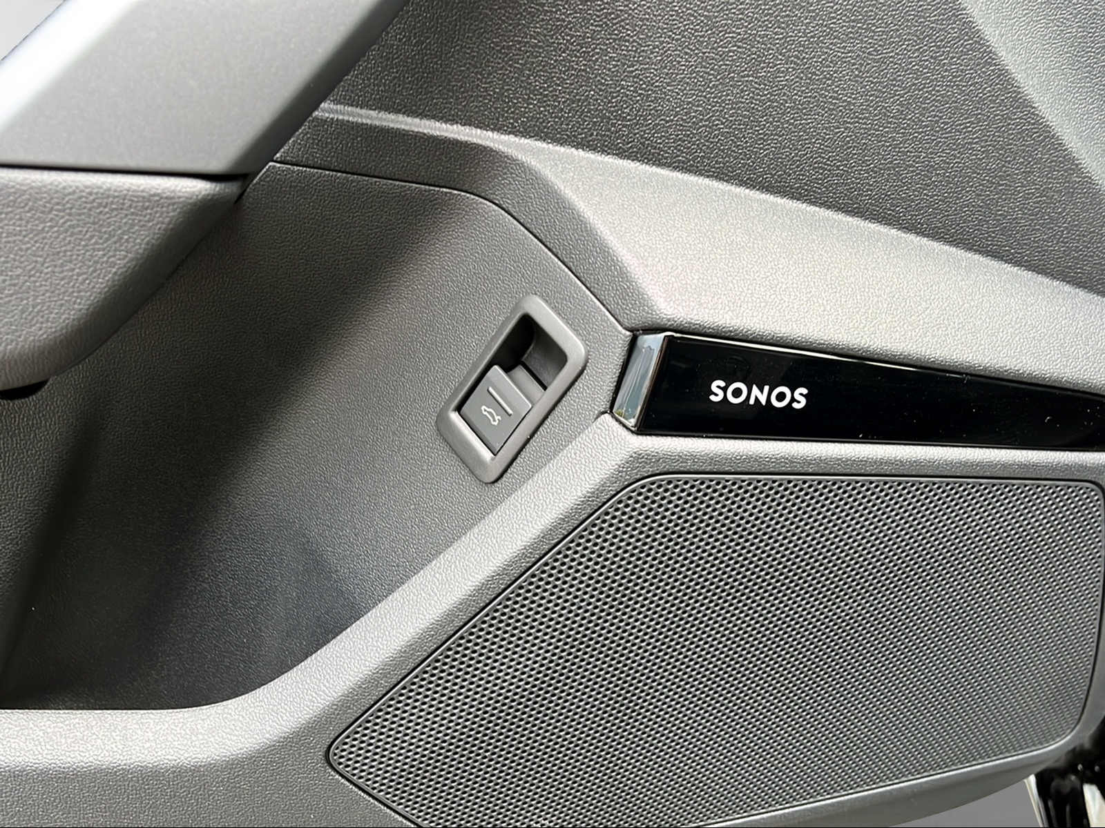 AUDI A3 SB TFSI 110 kW S tronic 1500ccm 150PS/110kW 4 Zylinder TFSI ACT Benzin / mHEV-image-12