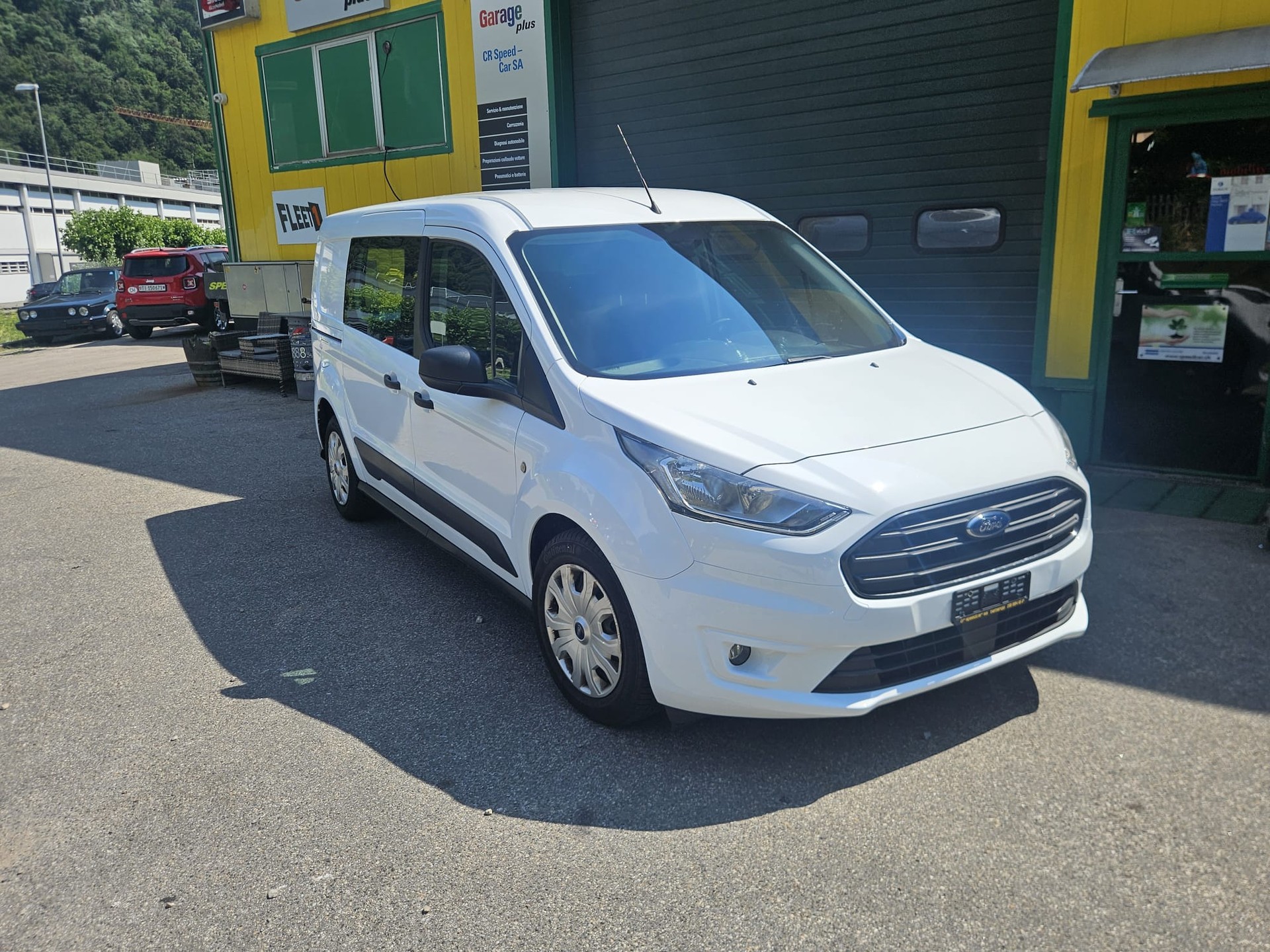FORD Transit Connect Van T210 1.0 EcoBoost Ambiente-image-0