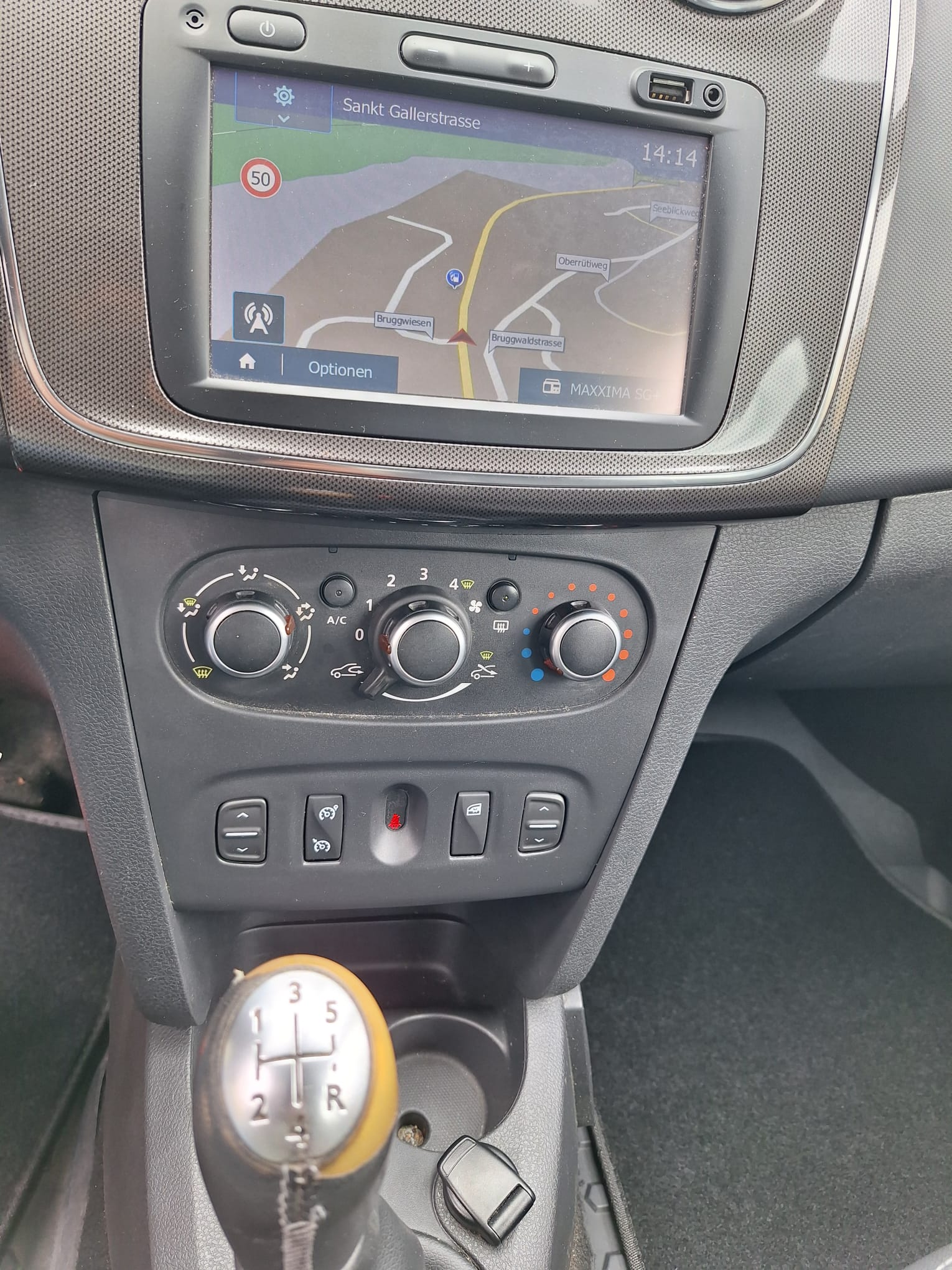 DACIA Logan MCV 1.5dCi Stepway Unlimited-image-12