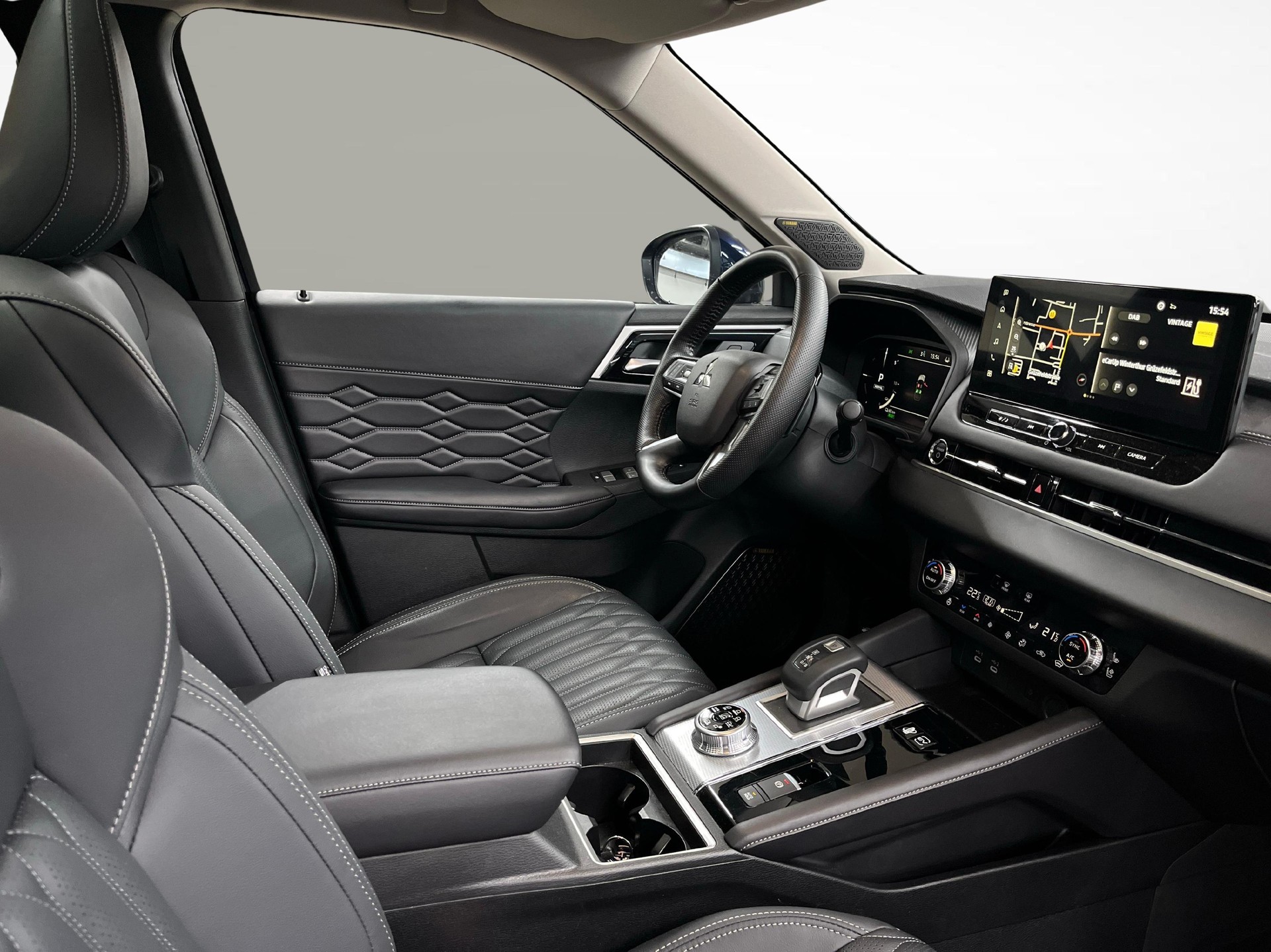 MITSUBISHI Outlander 2.4 PHEV Instyle 4x4-image-9