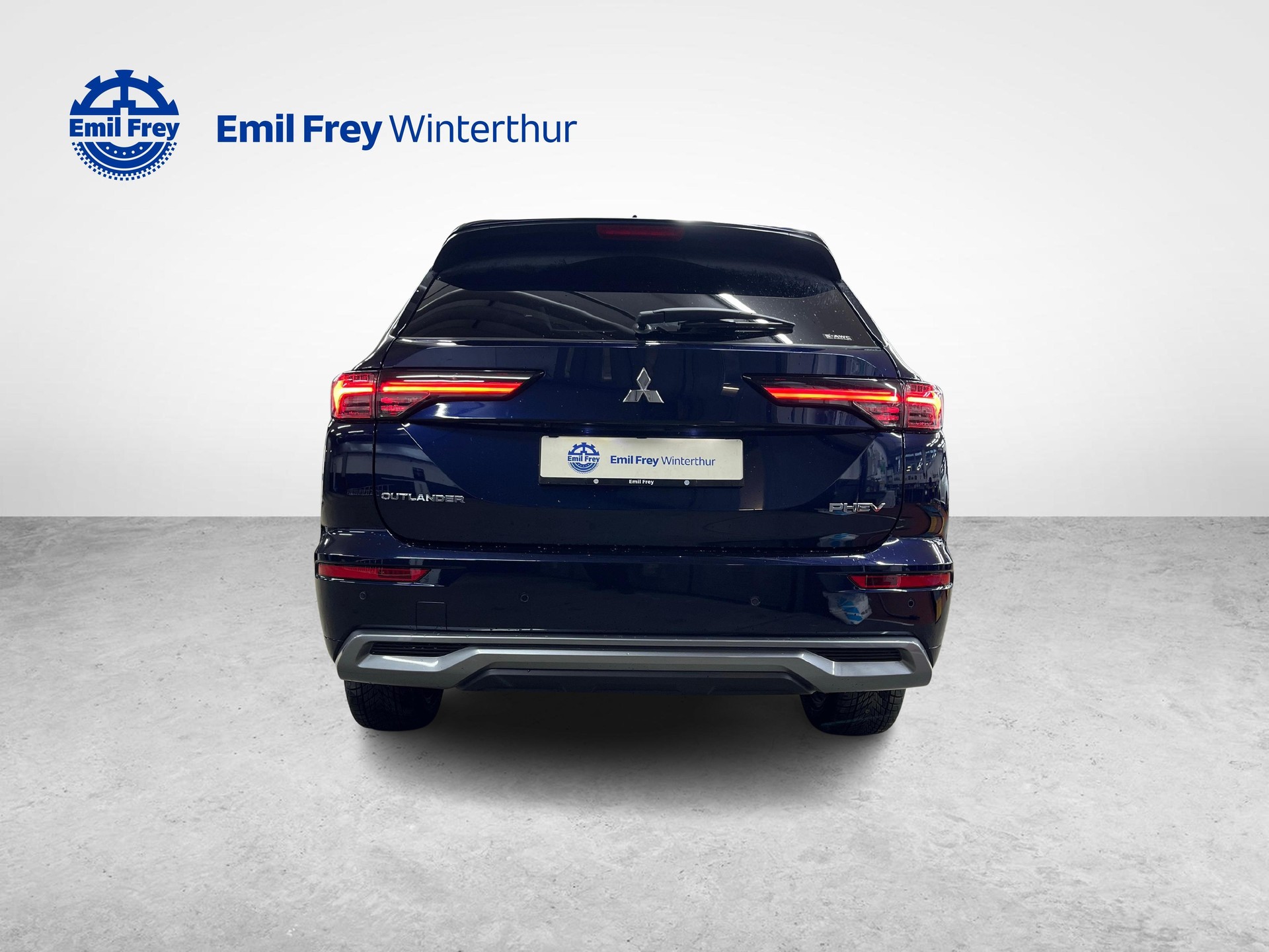 MITSUBISHI Outlander 2.4 PHEV Instyle 4x4-image-3