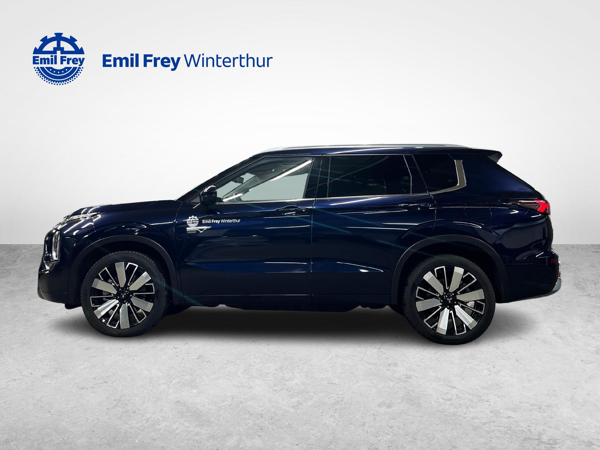 MITSUBISHI Outlander 2.4 PHEV Instyle 4x4-image-1