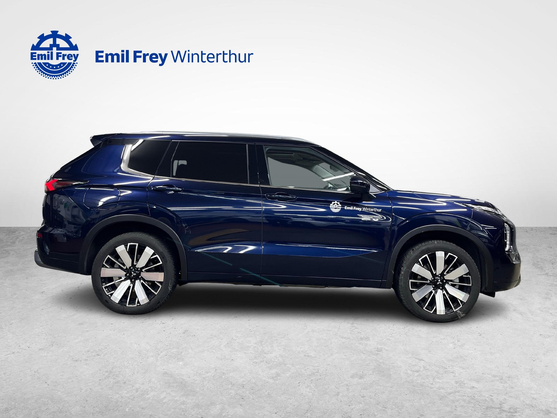 MITSUBISHI Outlander 2.4 PHEV Instyle 4x4-image-5