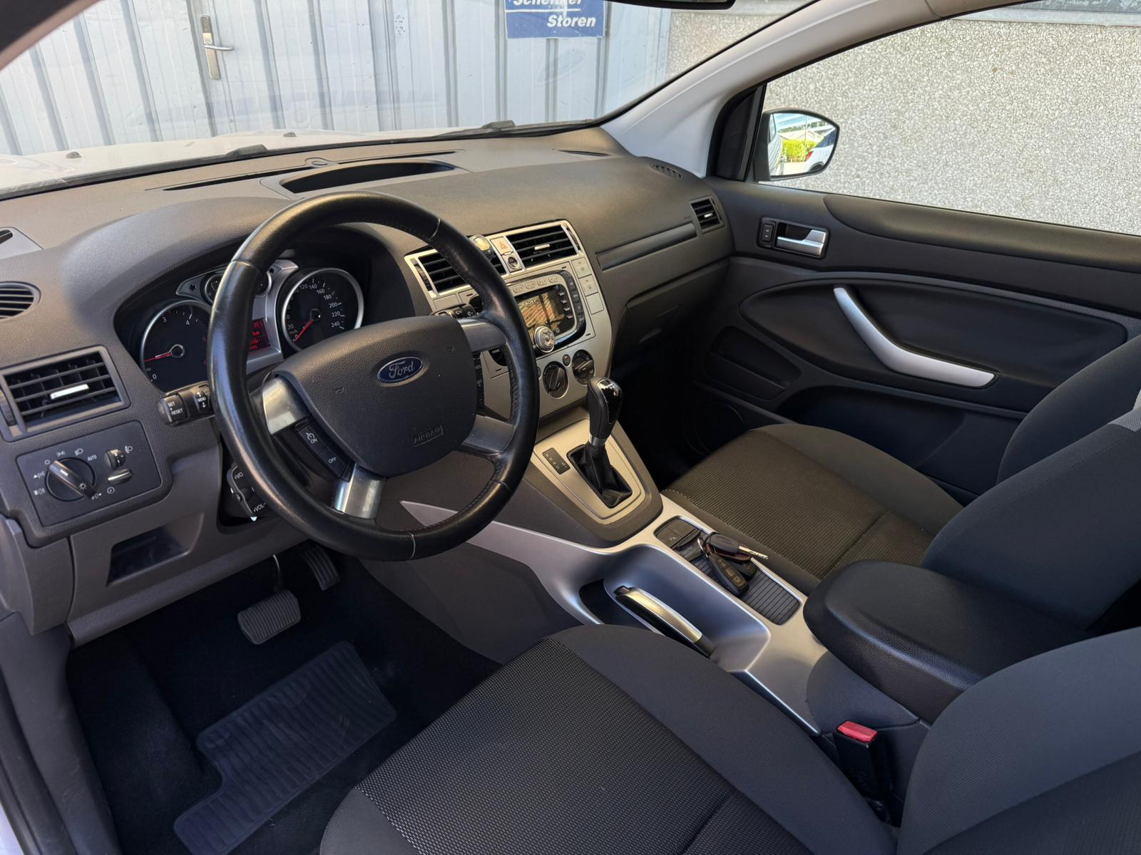 FORD Kuga 2.0 TDCi Titanium 4WD PowerShift-image-5