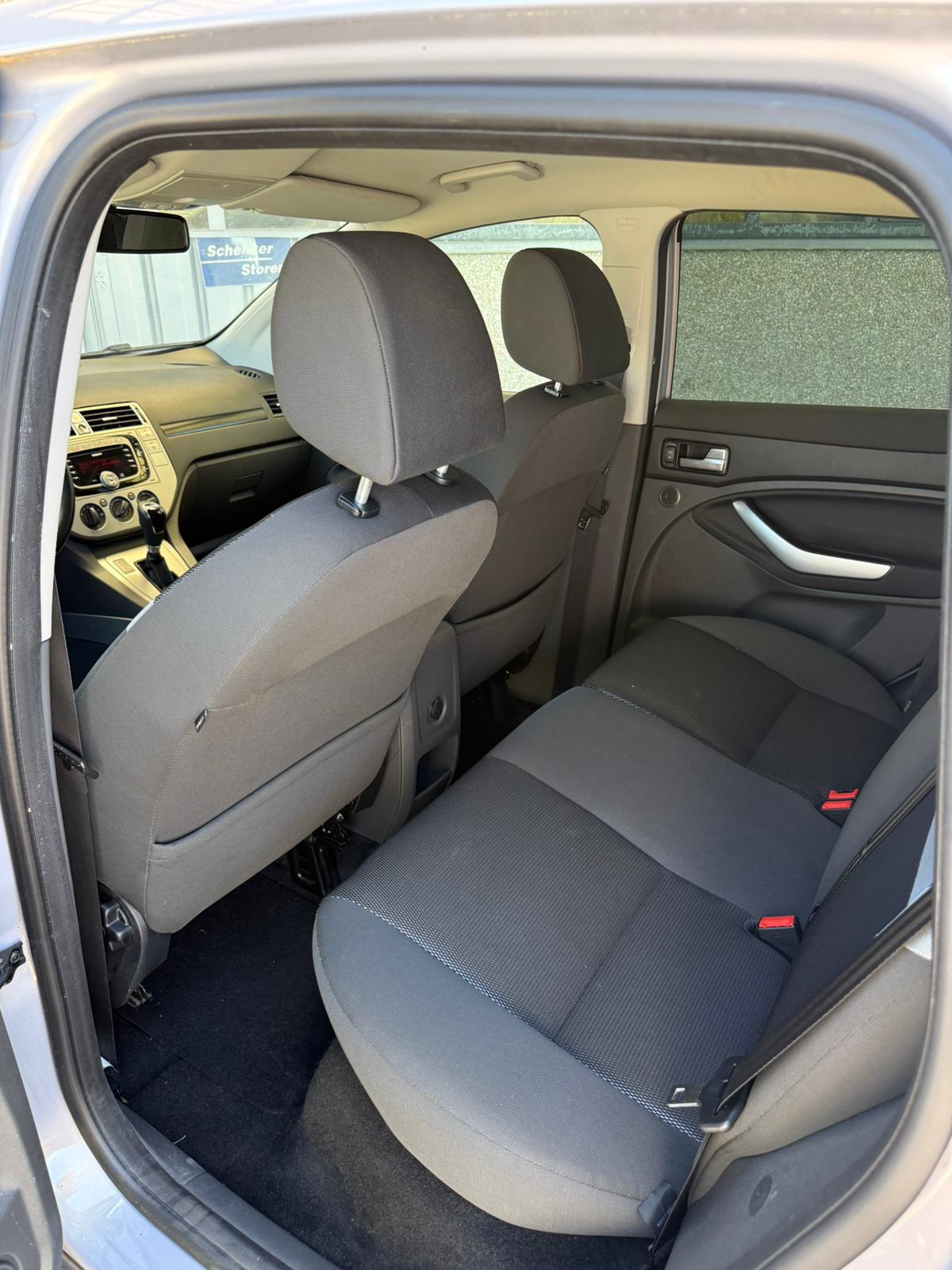 FORD Kuga 2.0 TDCi Titanium 4WD PowerShift-image-6
