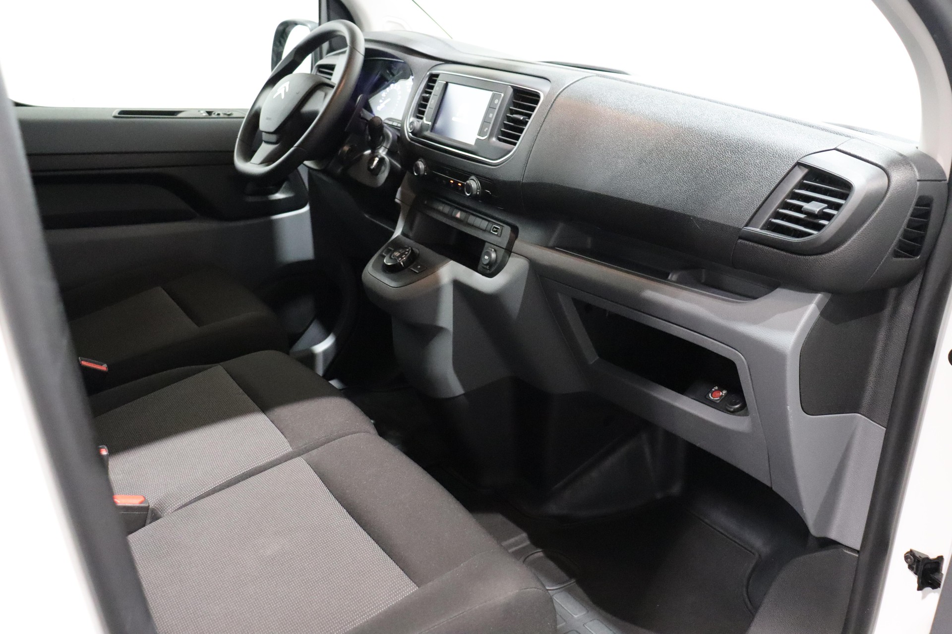 CITROEN Jumpy Kaw. M 2.0 BlueHDi 140 Club S/S-image-6