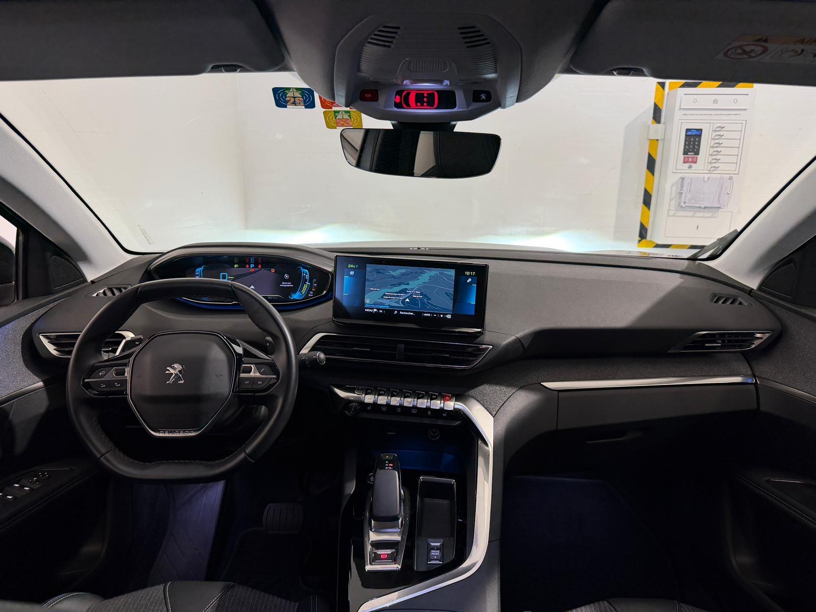 PEUGEOT 3008 1.6 Plug-in Hybrid Allure Pack-image-6
