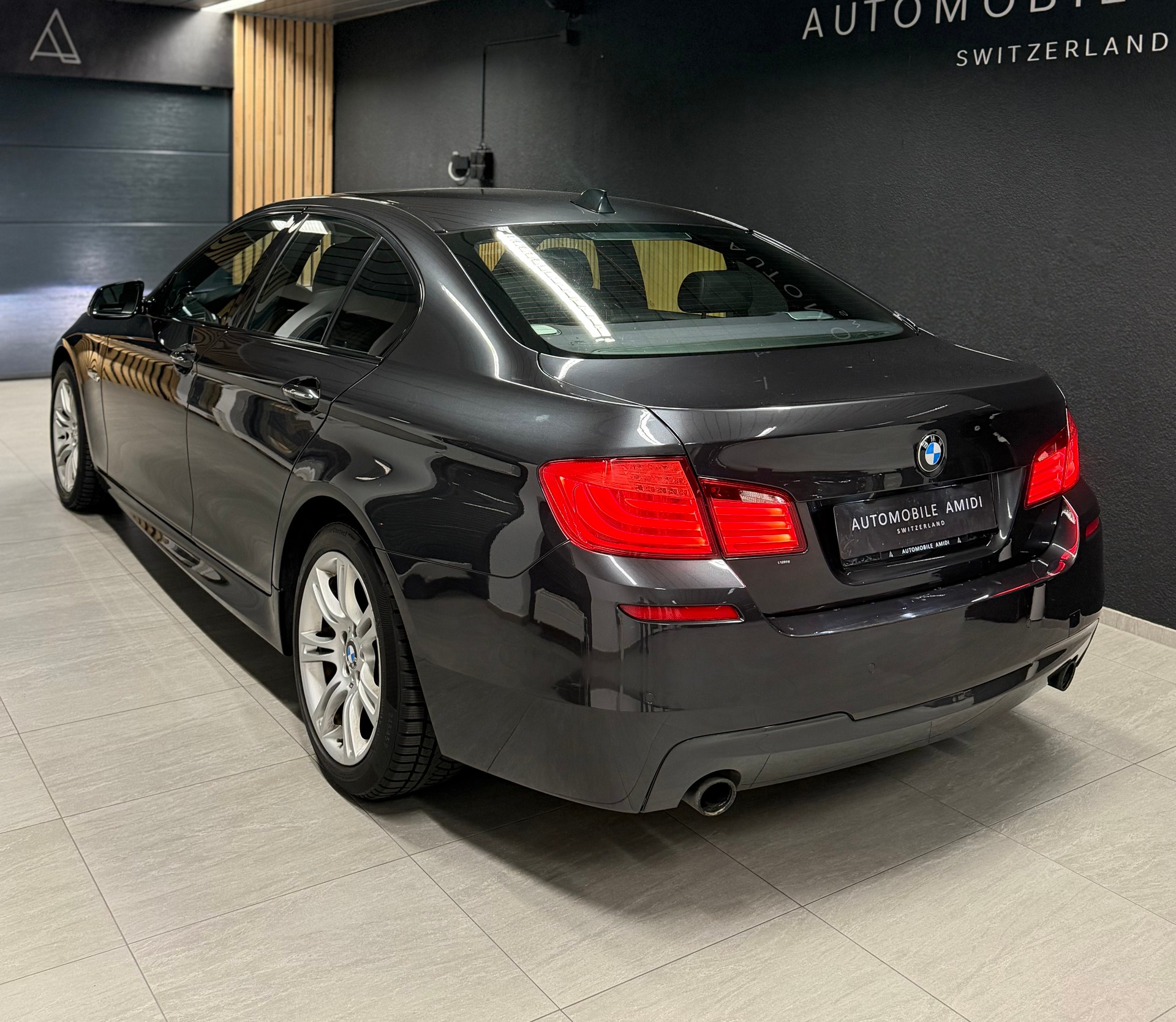 BMW 535d xDrive Steptronic-image-2