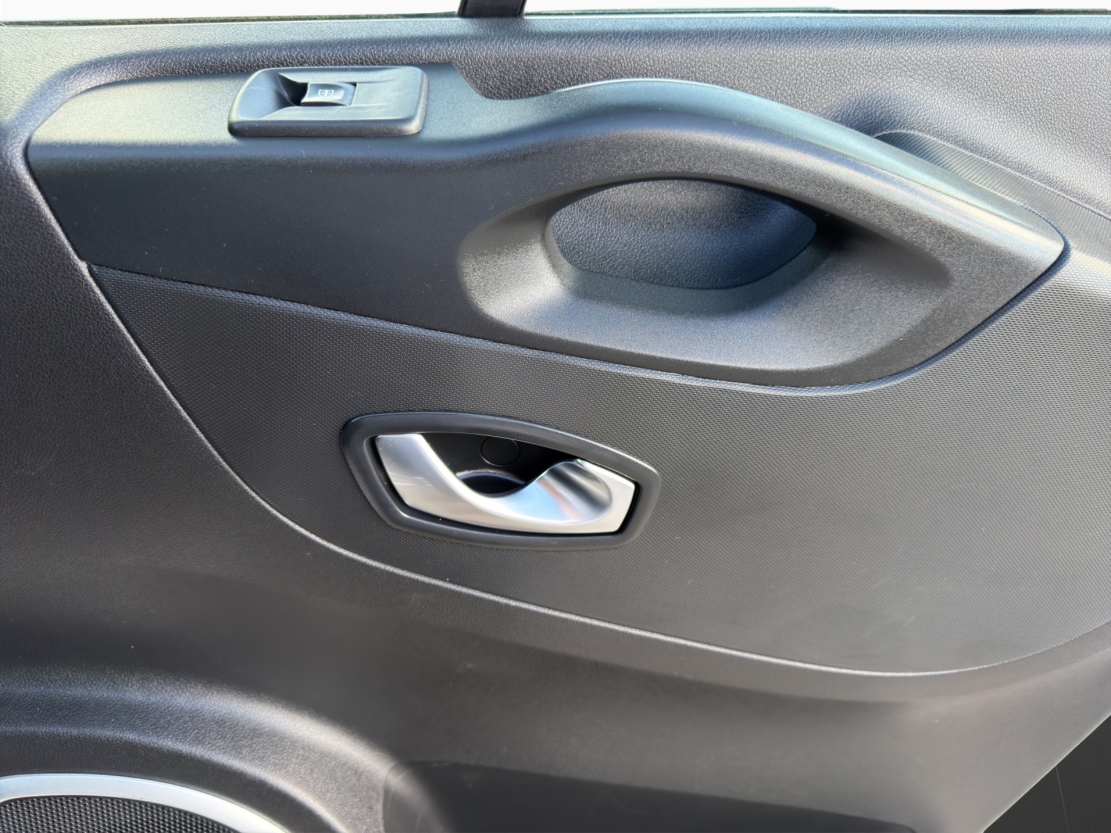 NISSAN NV300 dCi 170 2.9 L2H1 Premium 9Pl. DCT-image-16