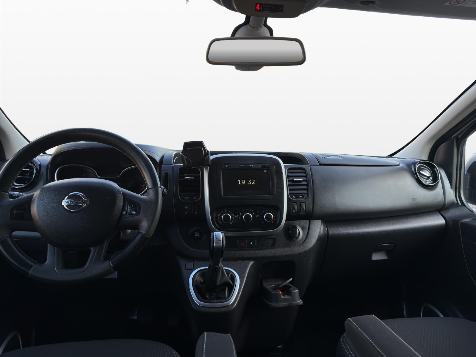 NISSAN NV300 dCi 170 2.9 L2H1 Premium 9Pl. DCT-image-11