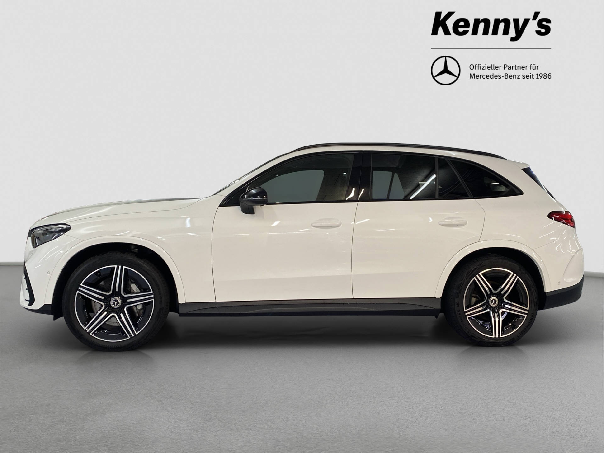MERCEDES-BENZ GLC 200 AMG Line 4MATIC-image-2