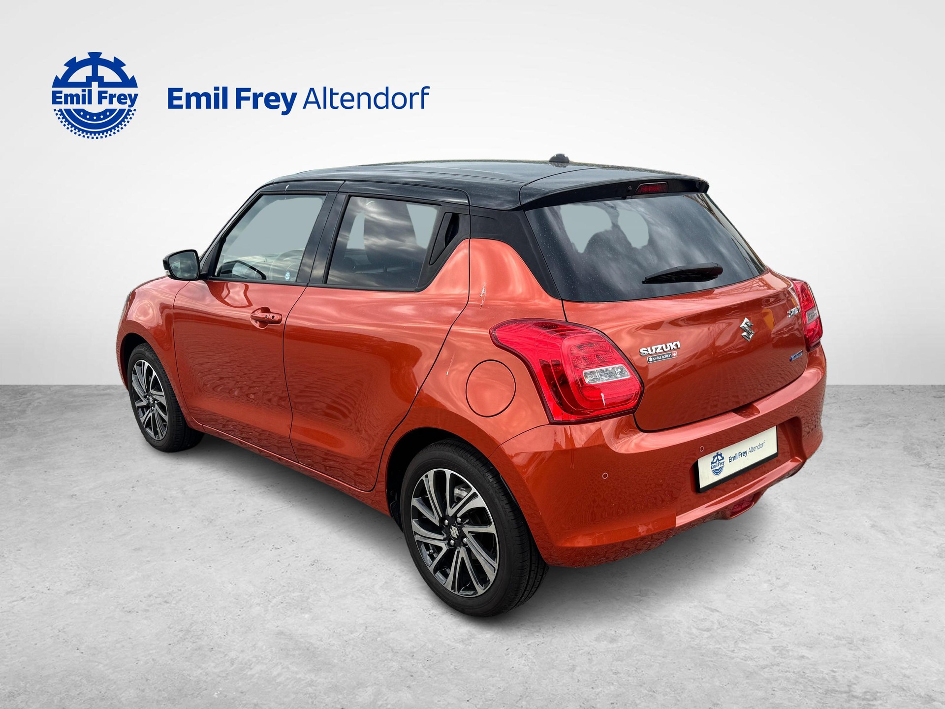 SUZUKI Swift 1.2 Compact Top Hybrid-image-2
