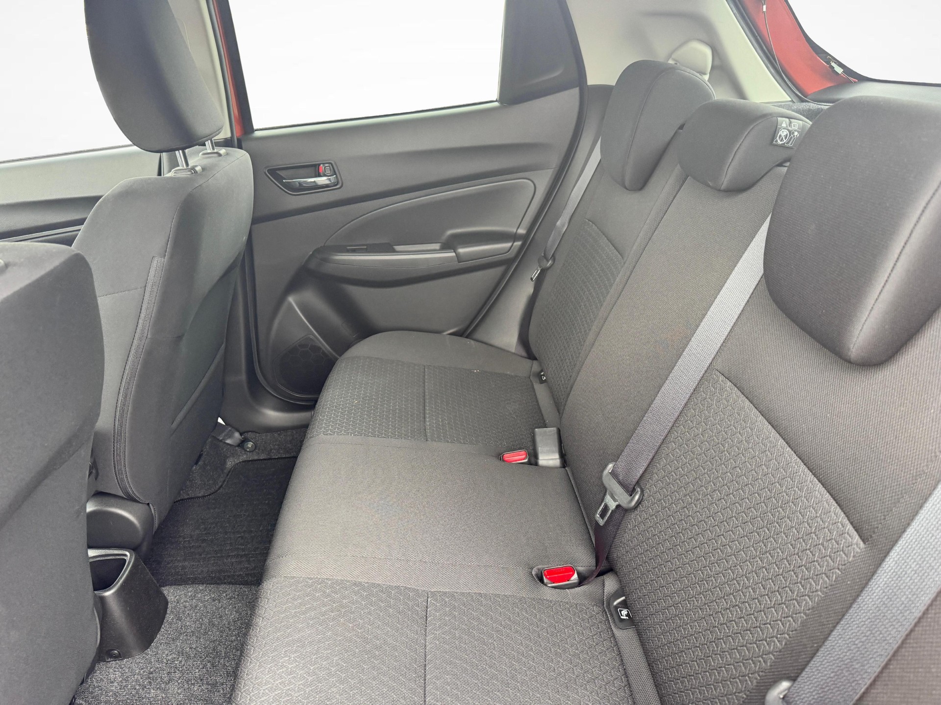 SUZUKI Swift 1.2 Compact Top Hybrid-image-10