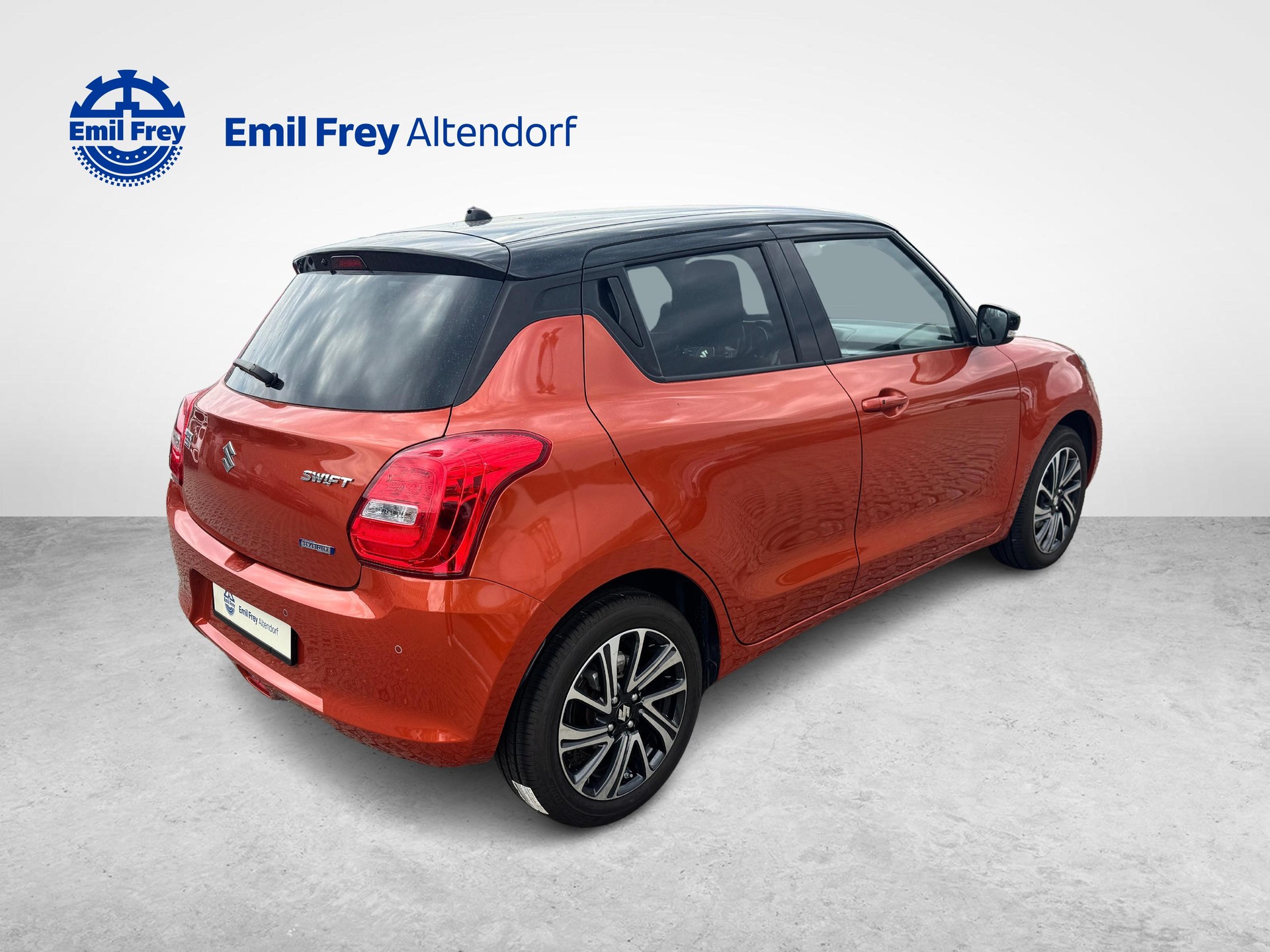 SUZUKI Swift 1.2 Compact Top Hybrid-image-4