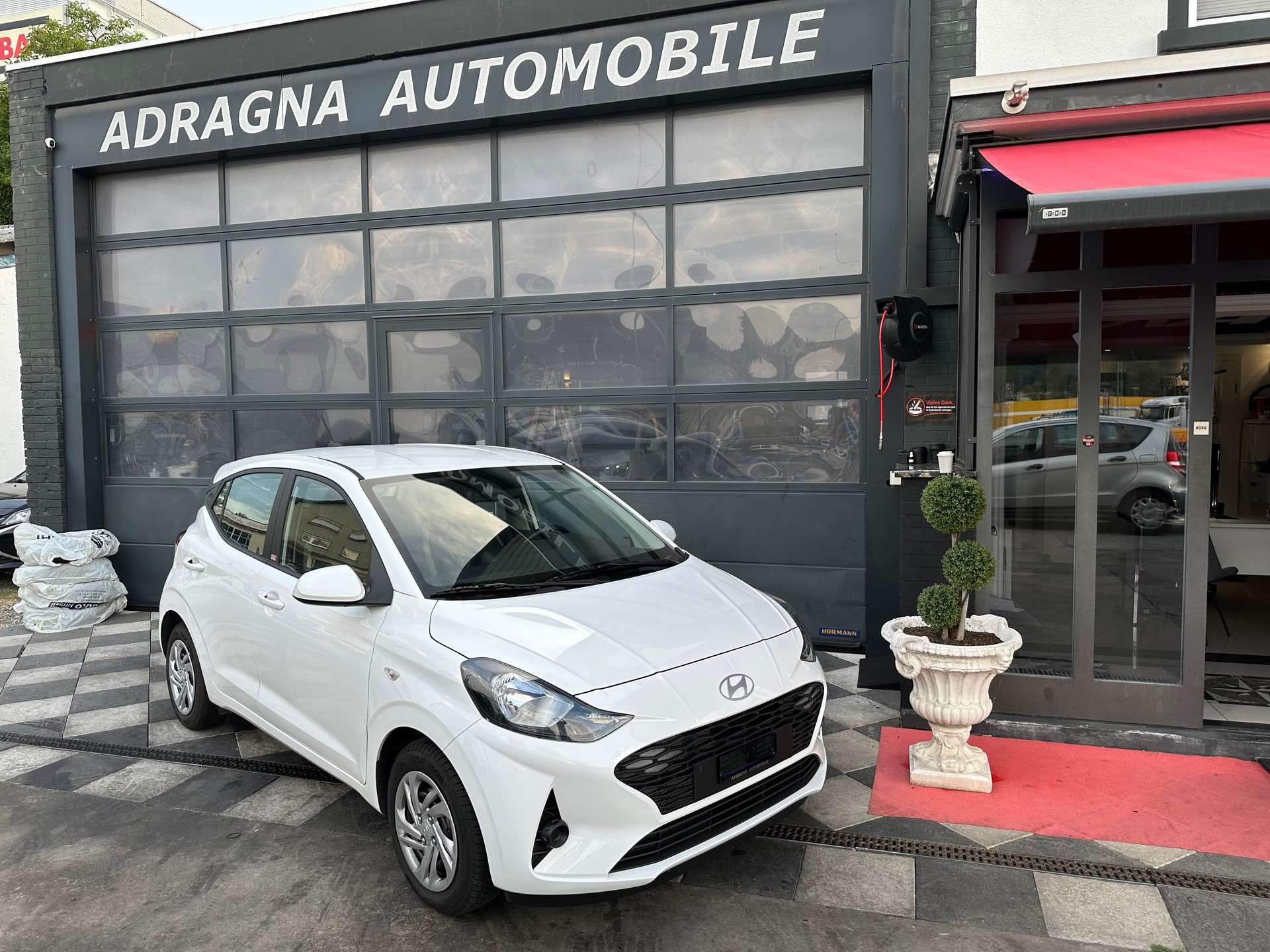 HYUNDAI i10 1.0 Origo Automat-image-2