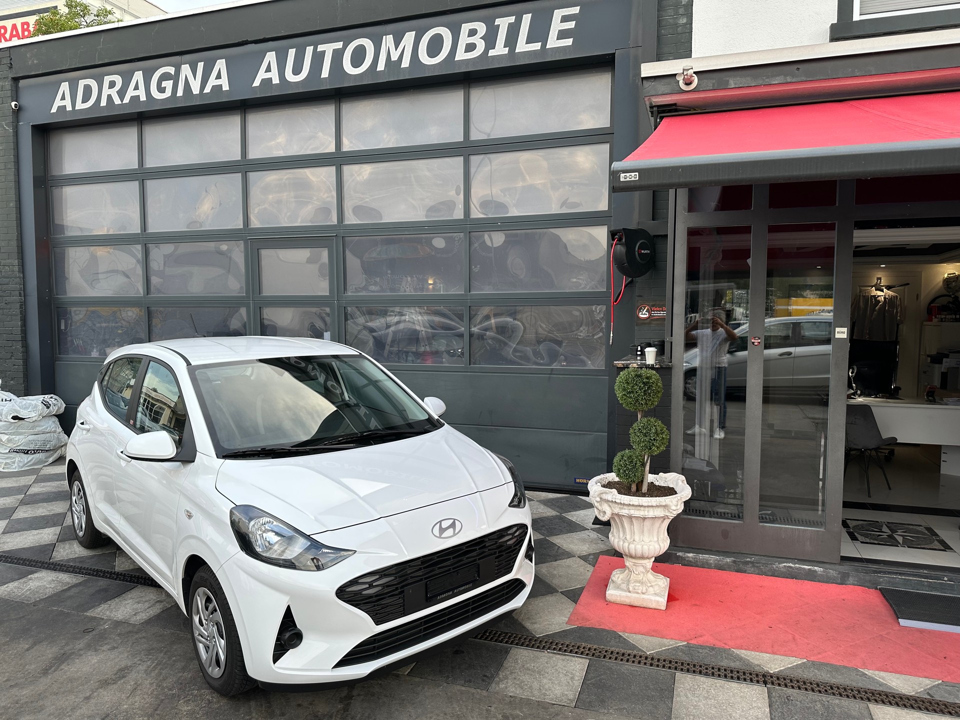 HYUNDAI i10 1.0 Origo Automat-image-1