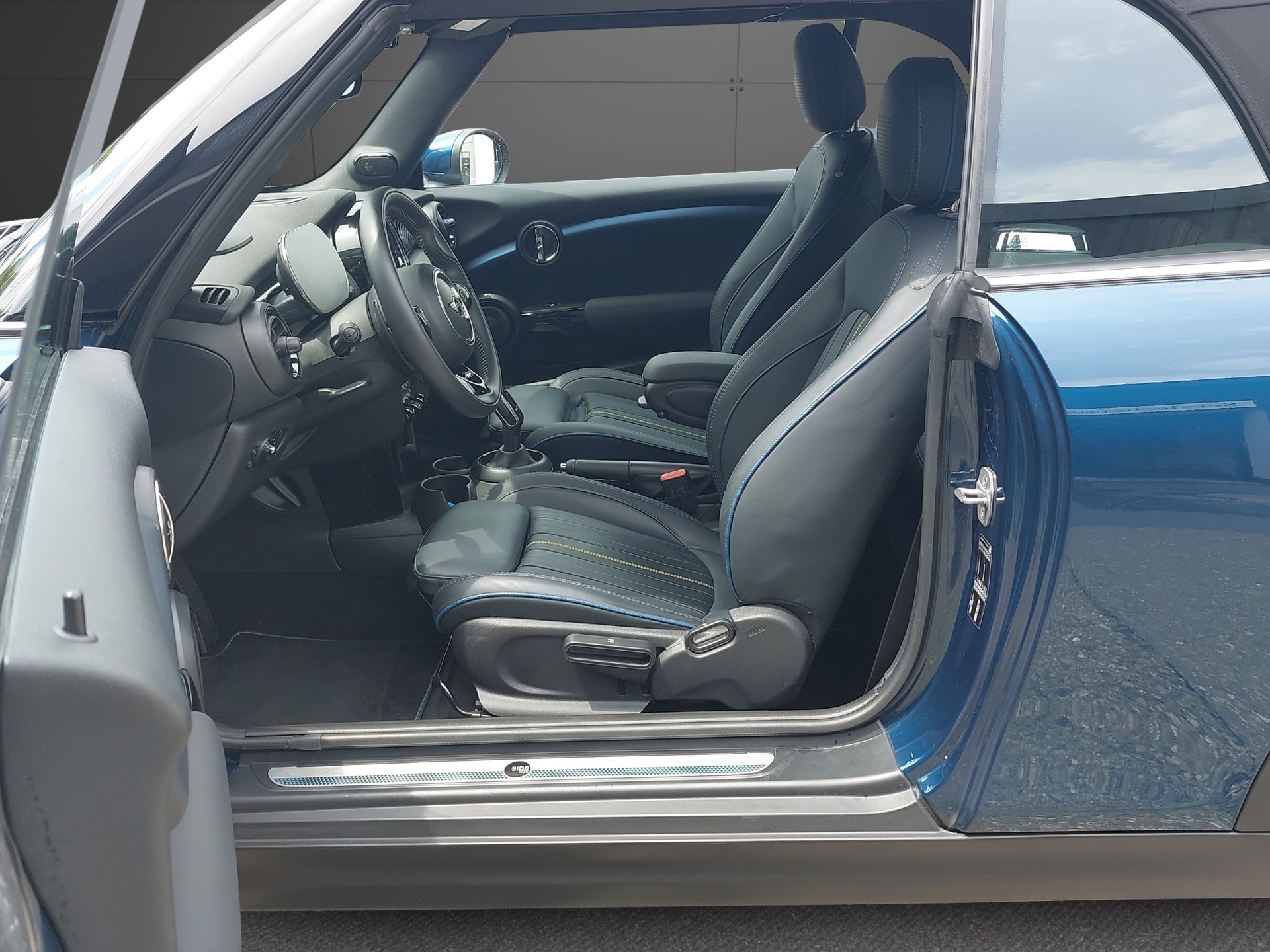MINI Cabrio F57 2.0i Cooper S SDKG-image-19