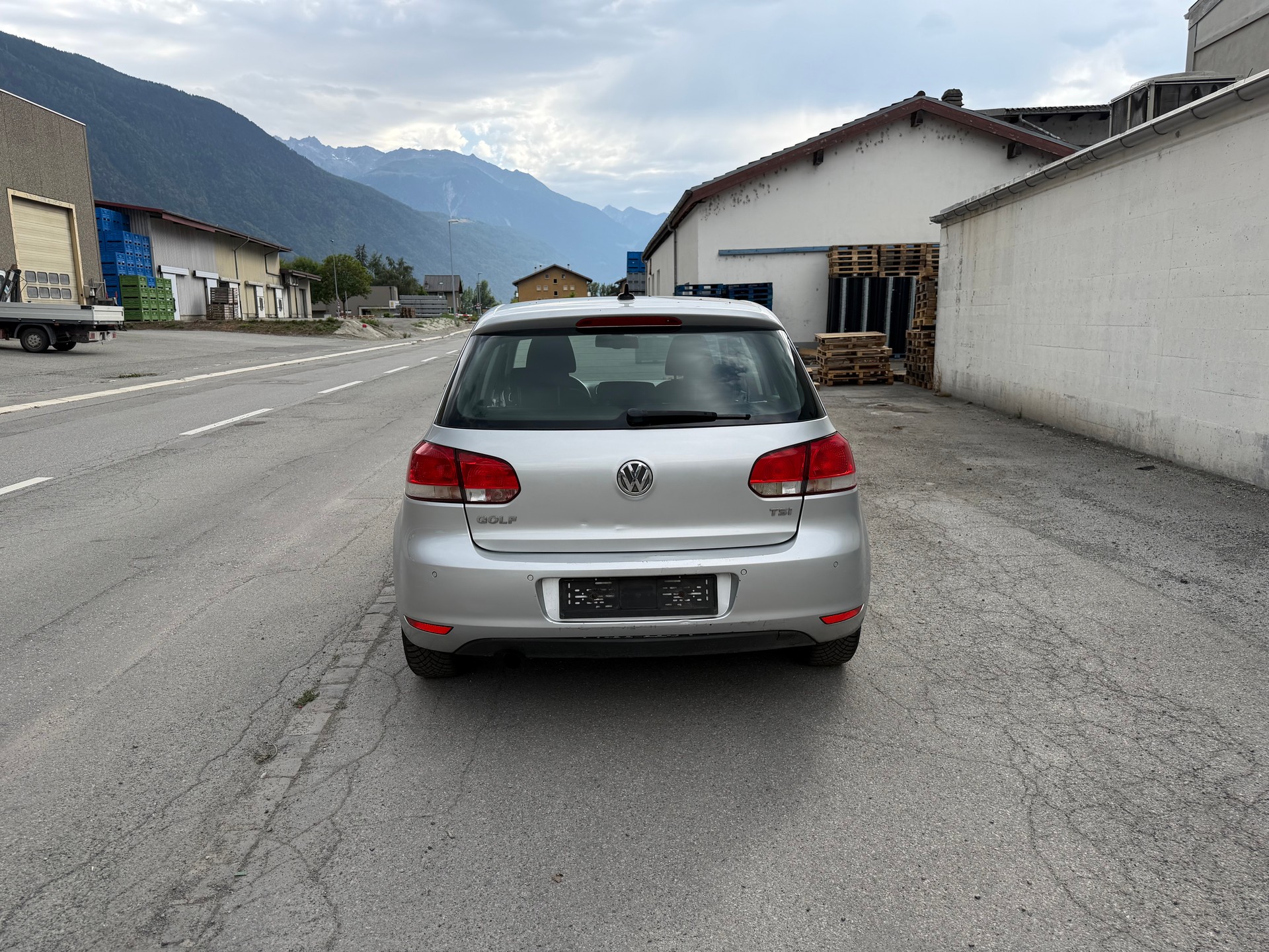 VW GOLF-image-10