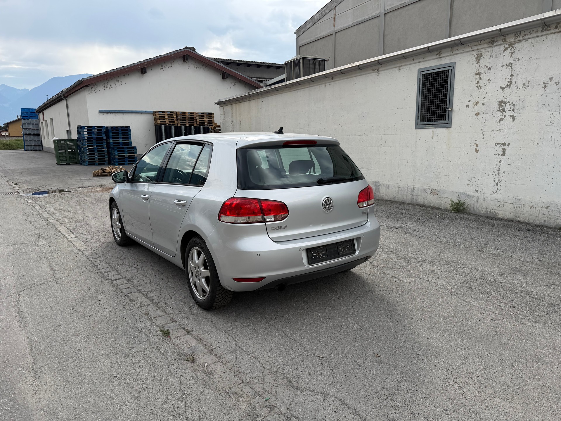 VW GOLF-image-3
