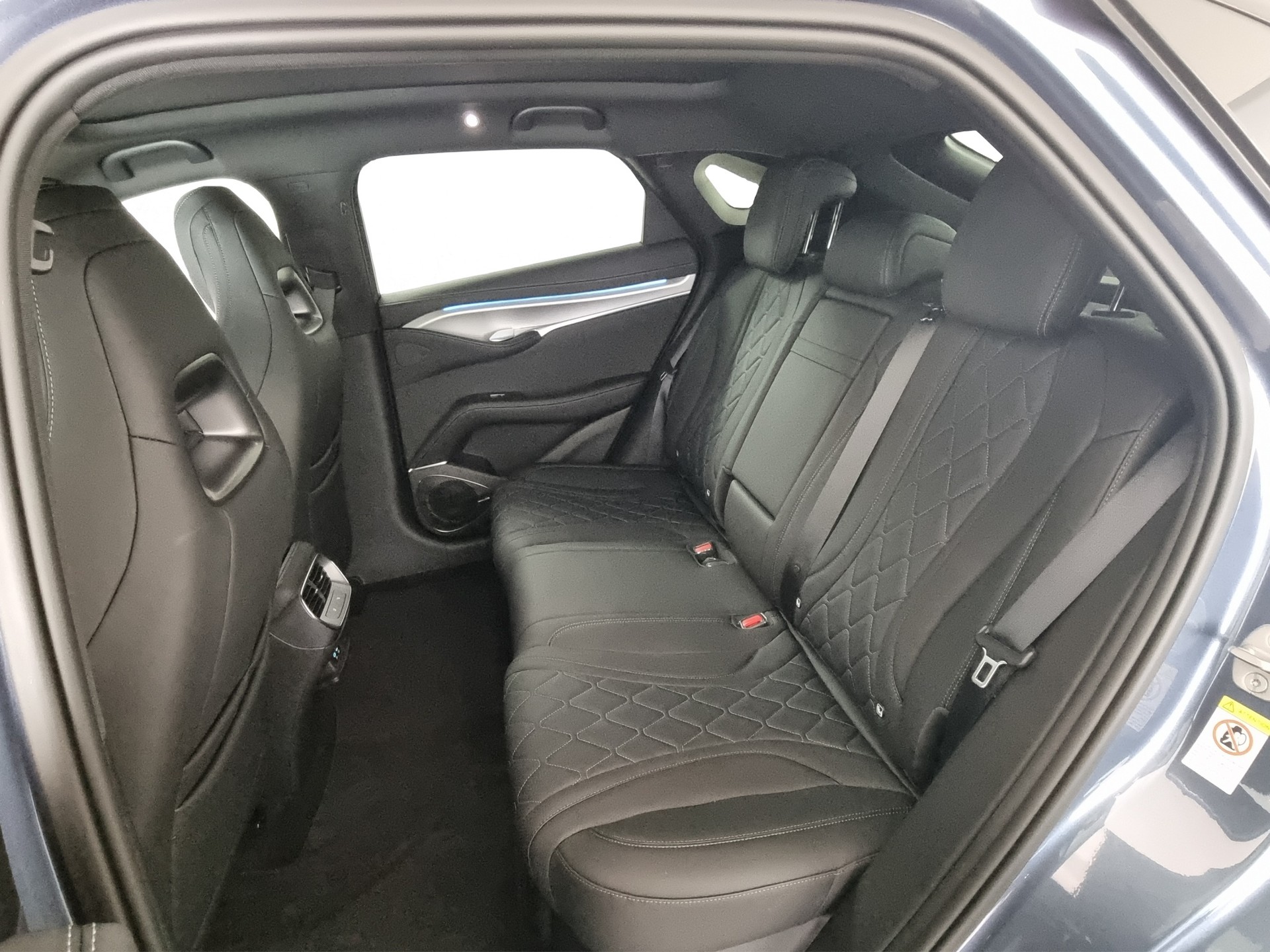 BYD Sealion 7 91,3 kWh Excellence AWD-image-6