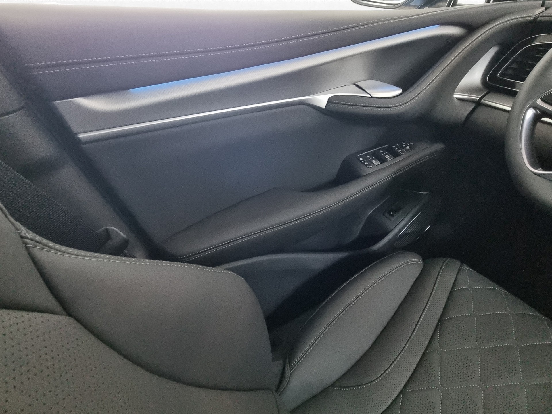 BYD Sealion 7 91,3 kWh Excellence AWD-image-11