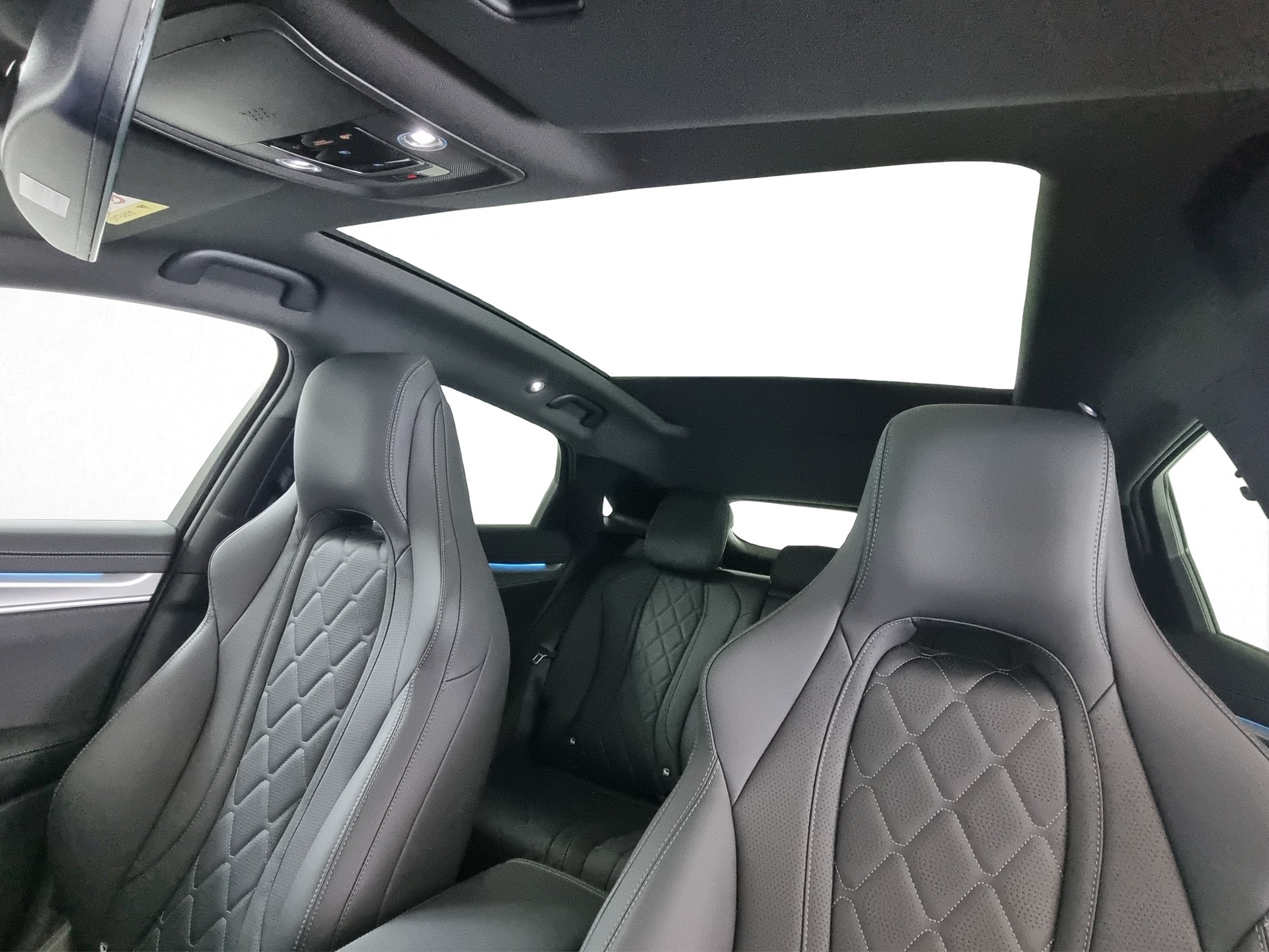 BYD Sealion 7 91,3 kWh Excellence AWD-image-12