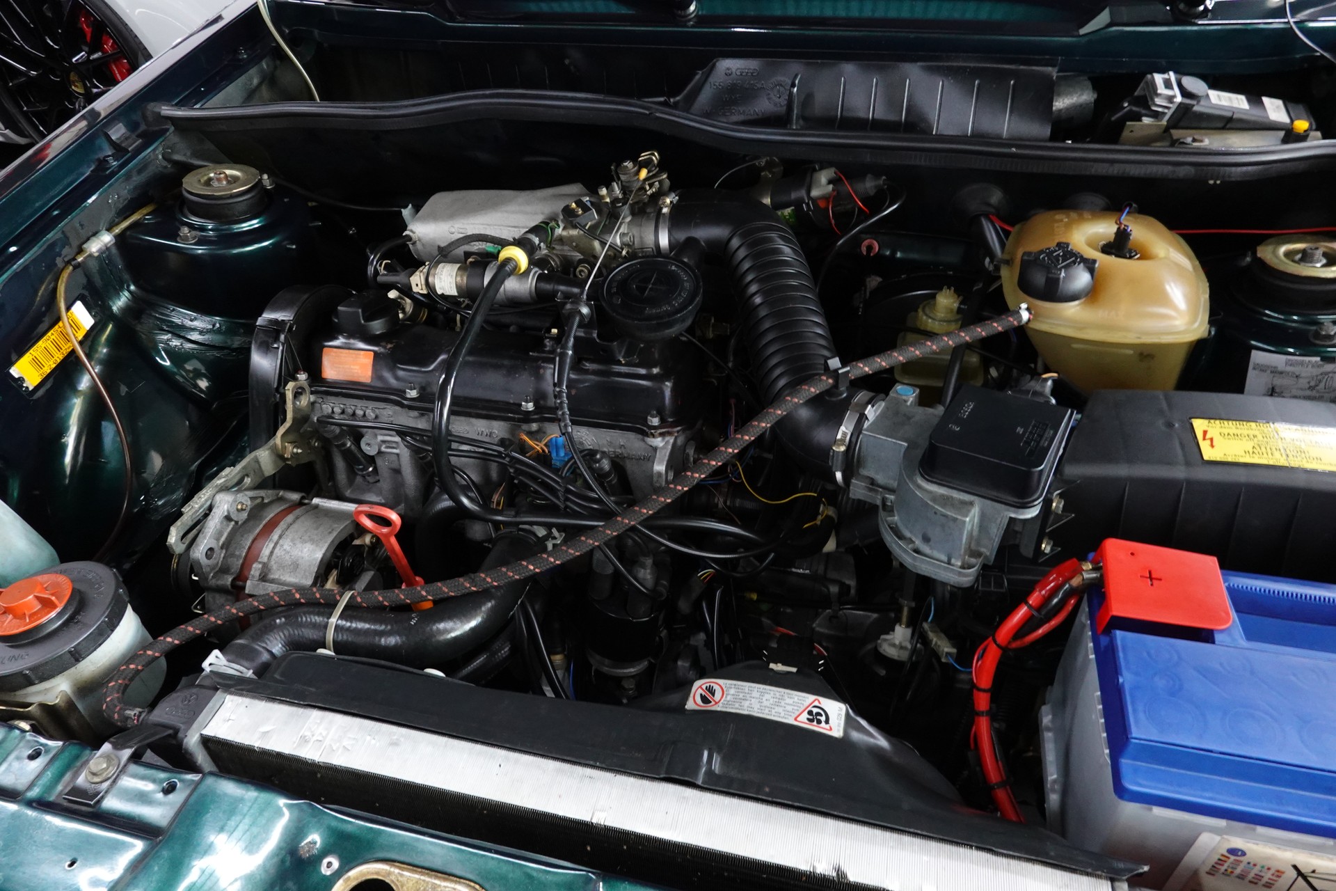 VW GOLF CABRIO 1800 CLASSIC UNIKAT GREEN MET. ON TOP-image-6