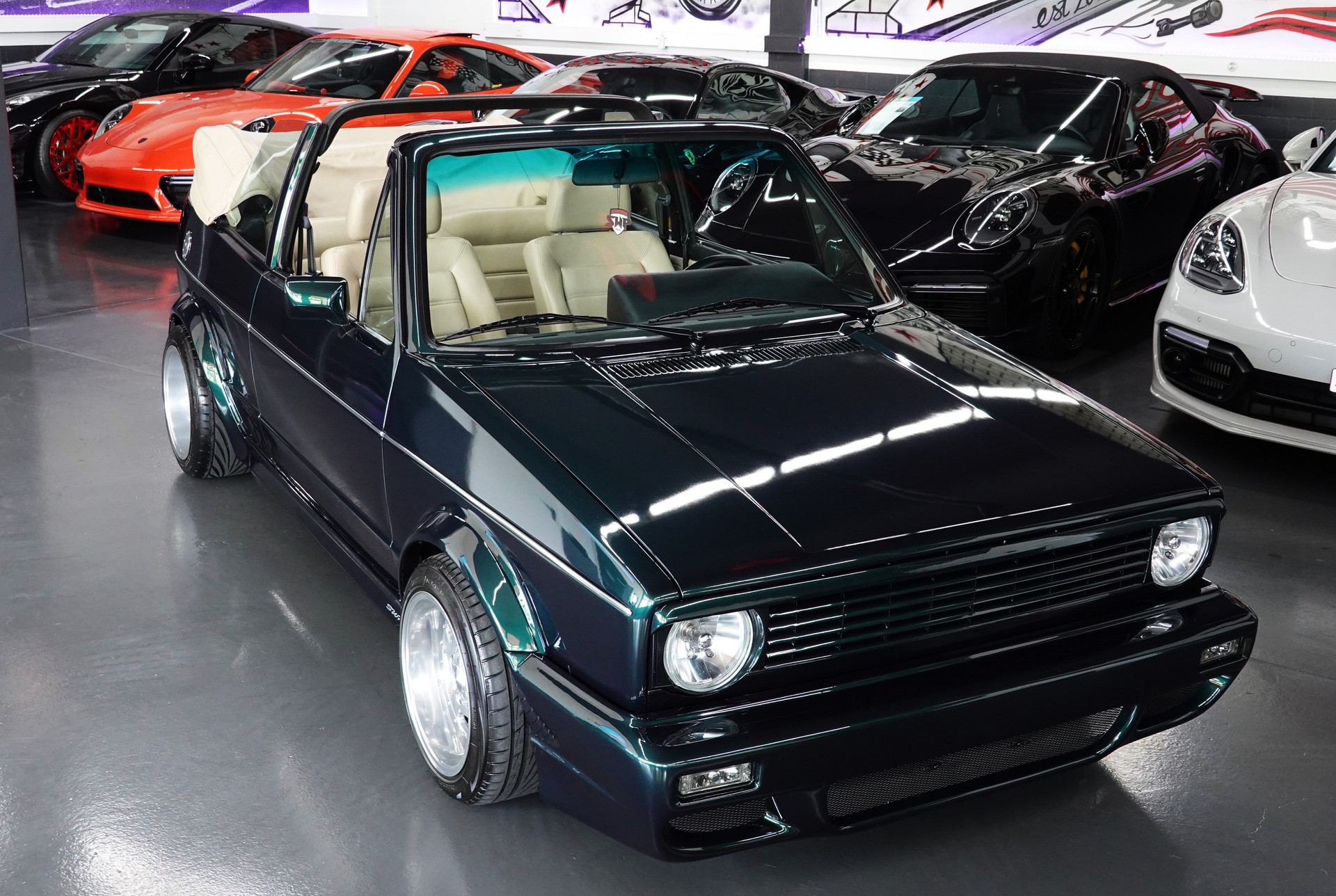 VW GOLF CABRIO 1800 CLASSIC UNIKAT GREEN MET. ON TOP-image-46
