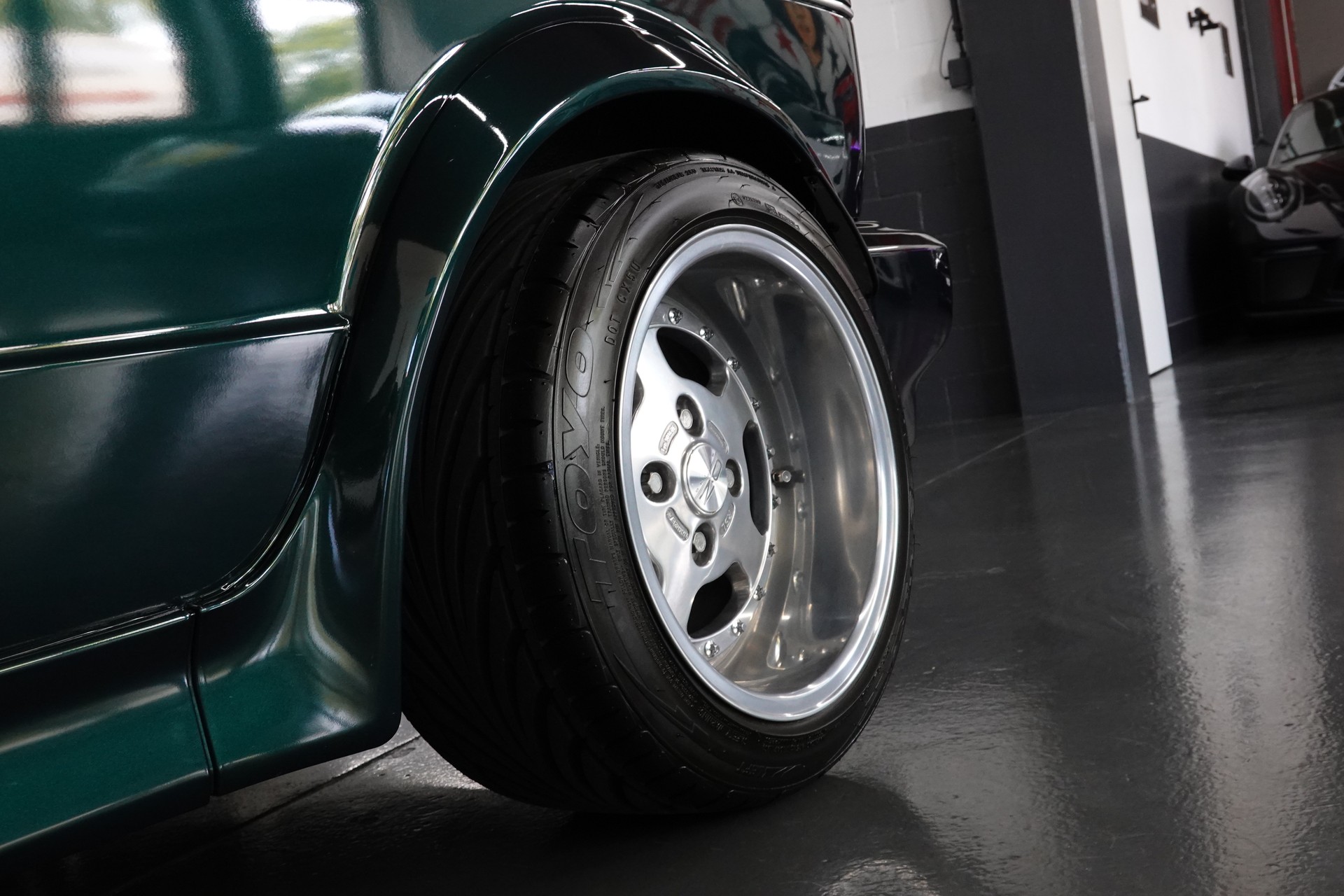VW GOLF CABRIO 1800 CLASSIC UNIKAT GREEN MET. ON TOP-image-11