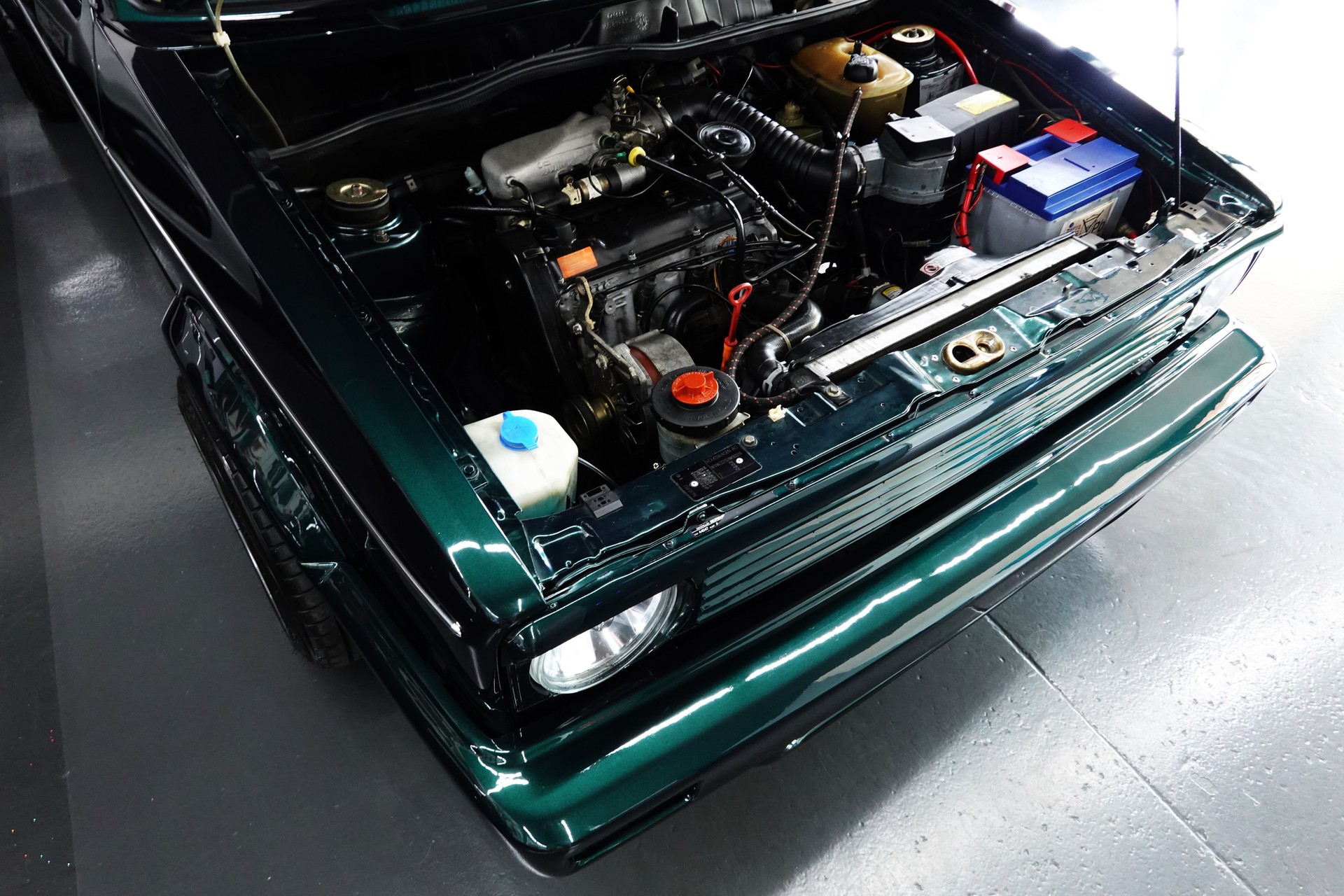 VW GOLF CABRIO 1800 CLASSIC UNIKAT GREEN MET. ON TOP-image-5