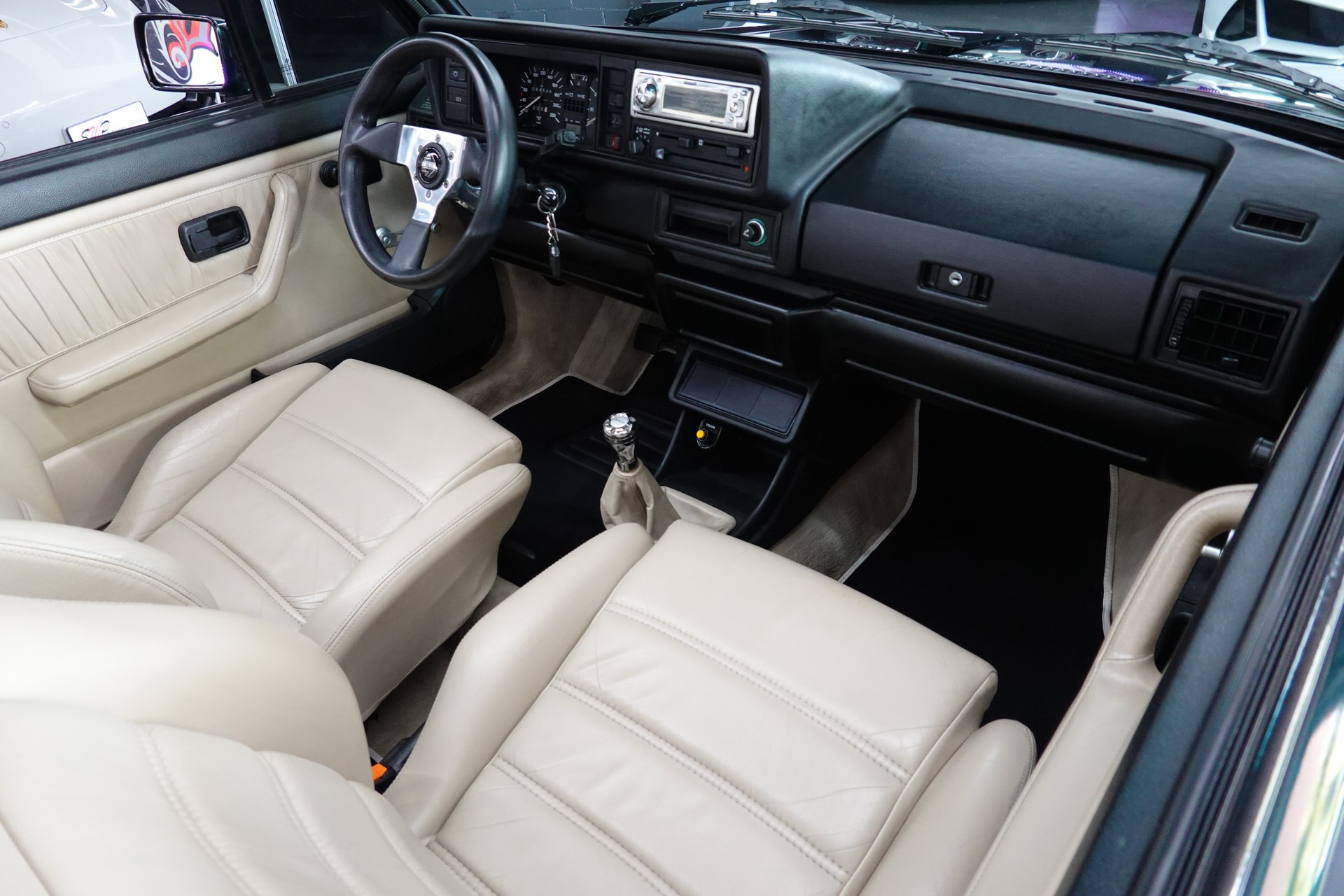 VW GOLF CABRIO 1800 CLASSIC UNIKAT GREEN MET. ON TOP-image-40