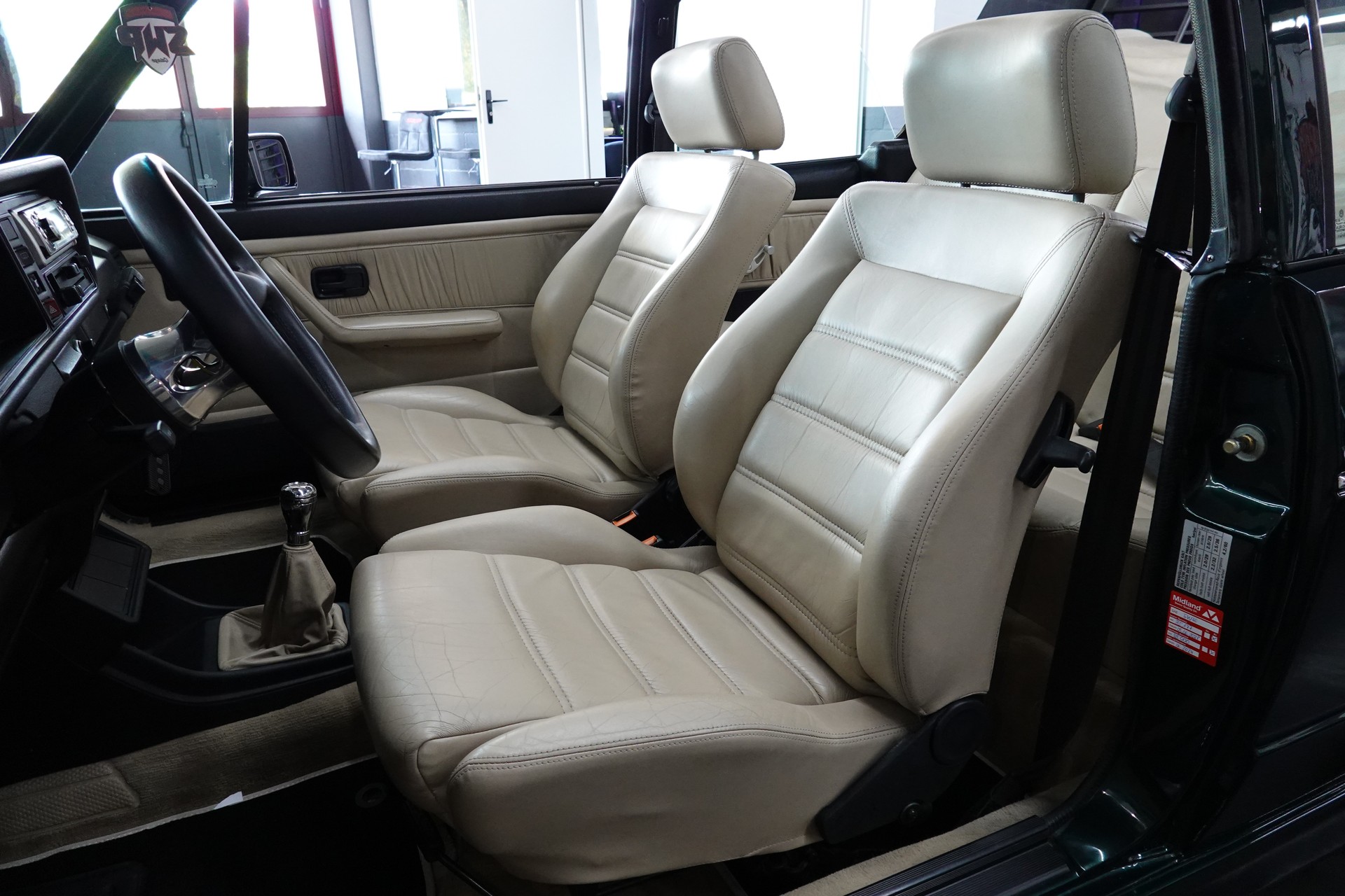 VW GOLF CABRIO 1800 CLASSIC UNIKAT GREEN MET. ON TOP-image-33