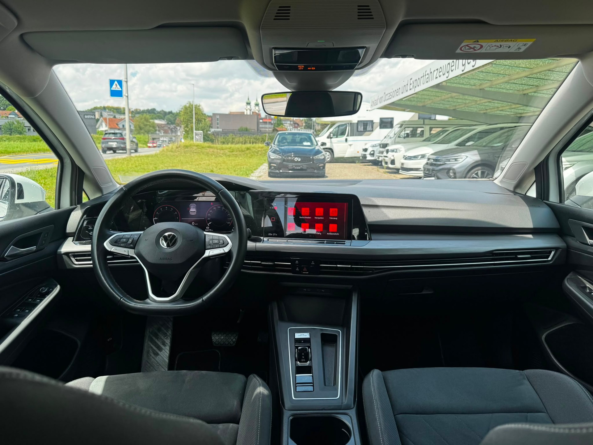 VW Golf 1.5 eTSI mHEV ACT Style DSG-image-8