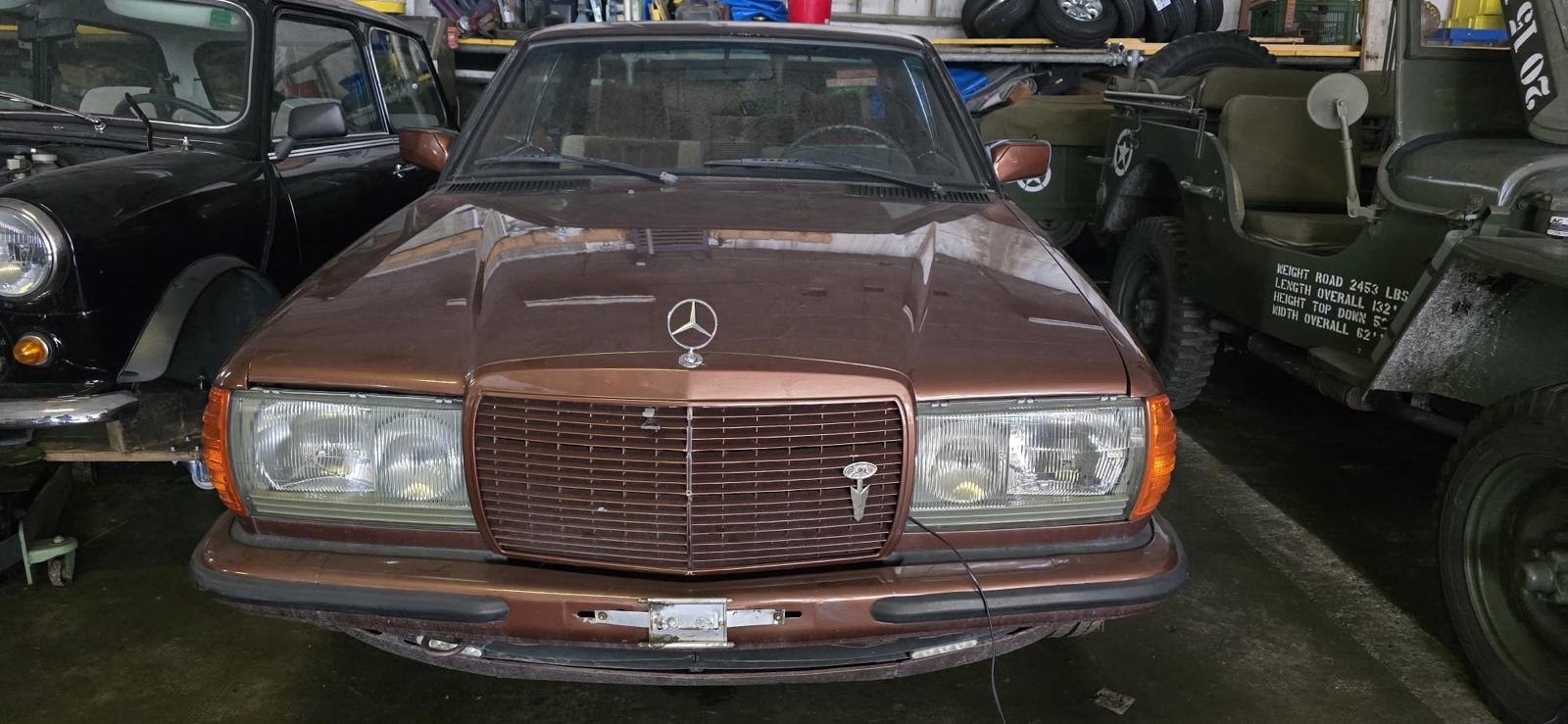 MERCEDES-BENZ CE-image-1